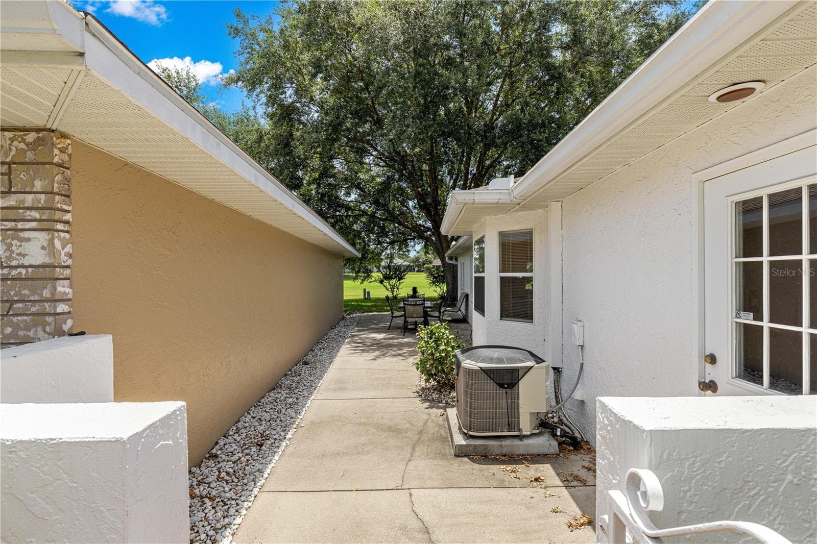 Courtyard patio - 9037 SW 91ST CIR, OCALA