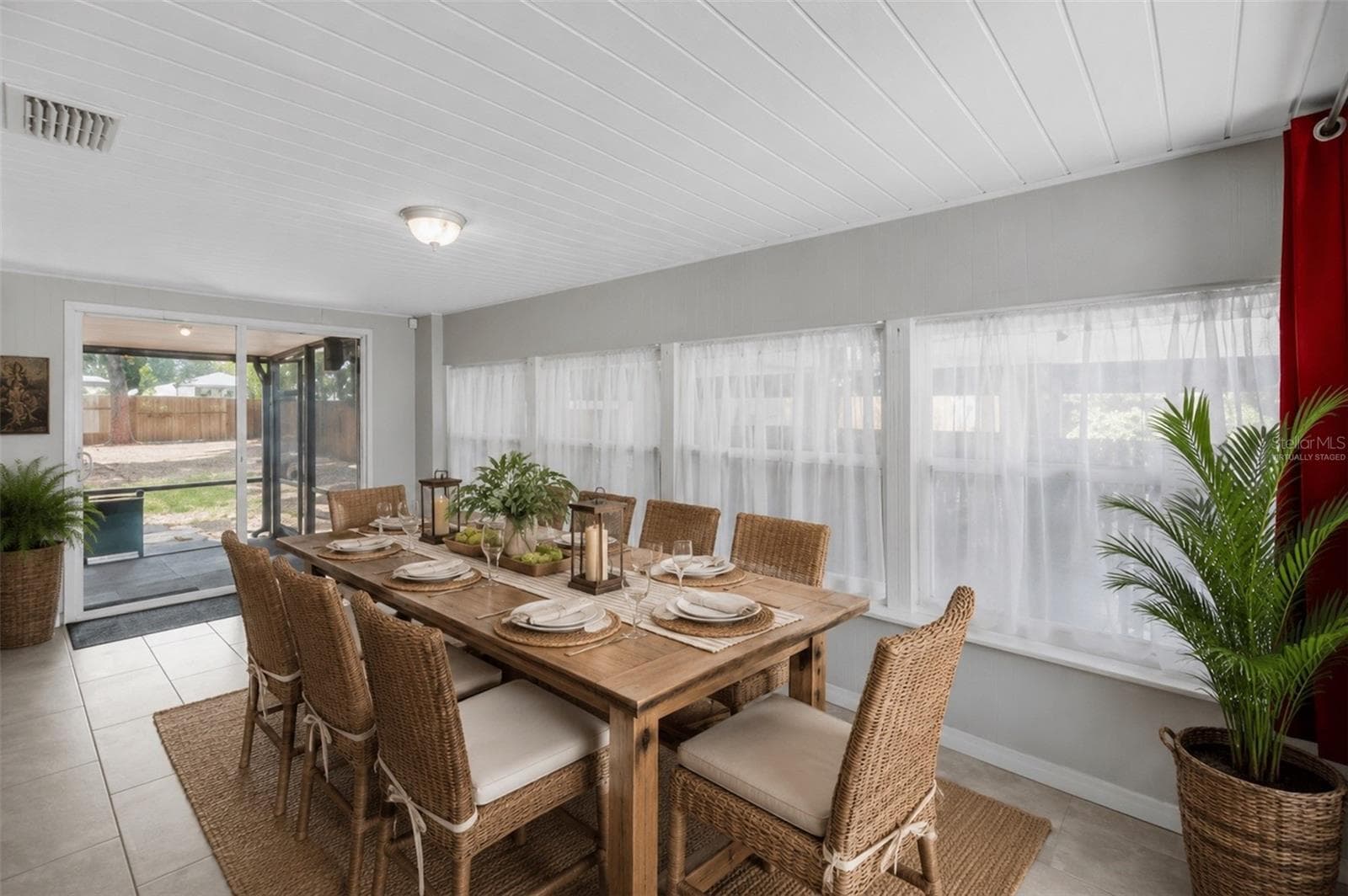 Virtually Staged as a Dining Room - 301 S HAMPTON AVE, ORLANDO