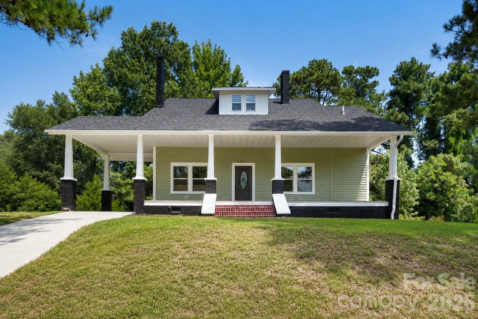 Single Family Residence at 607 Lee Avenue, Wadesboro