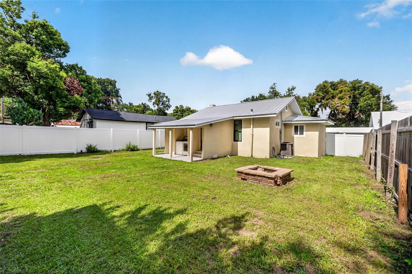 Single Family Residence at 14352 LAWRENCE ST, DADE CITY, photo 30 of 42
