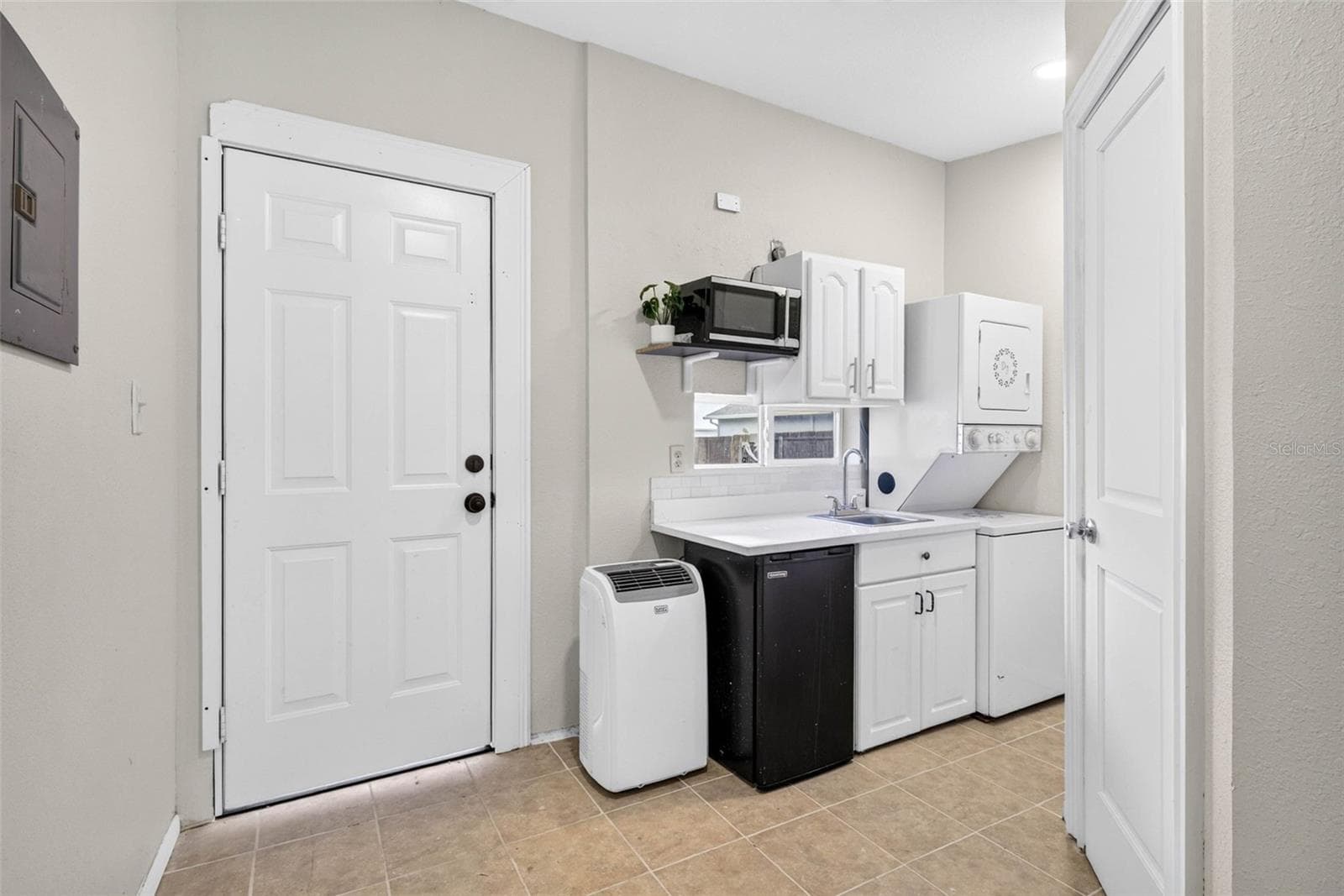 studio - 14352 LAWRENCE ST, DADE CITY