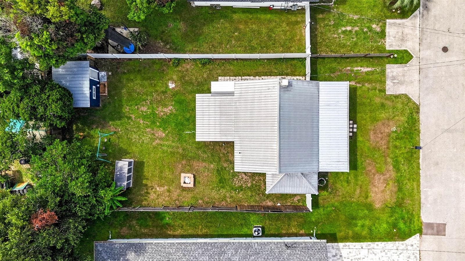 Single Family Residence at 14352 LAWRENCE ST, DADE CITY, photo 38 of 42