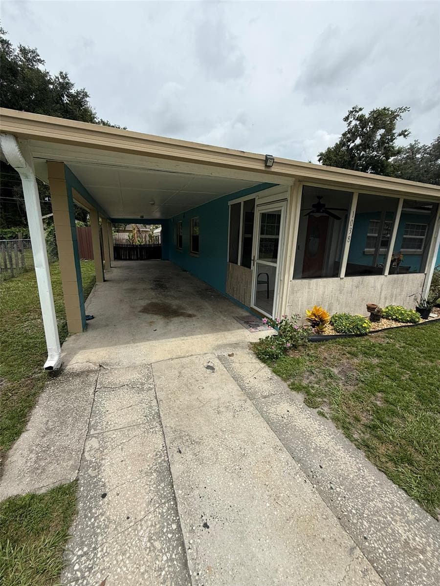 Single Family Residence at 1038 CANAL DR W, LAKELAND, photo 4 of 20