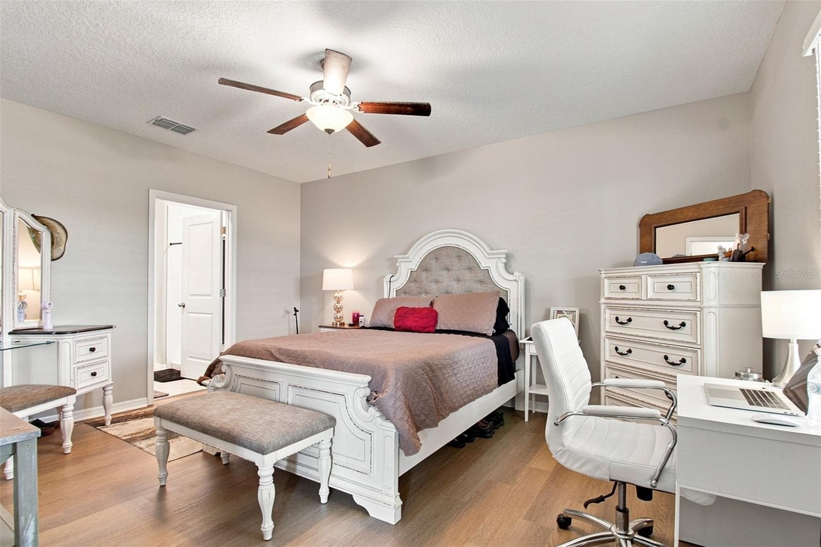 Single Family Residence at 31746 BARREL WAVE WAY, WESLEY CHAPEL, photo 11 of 29