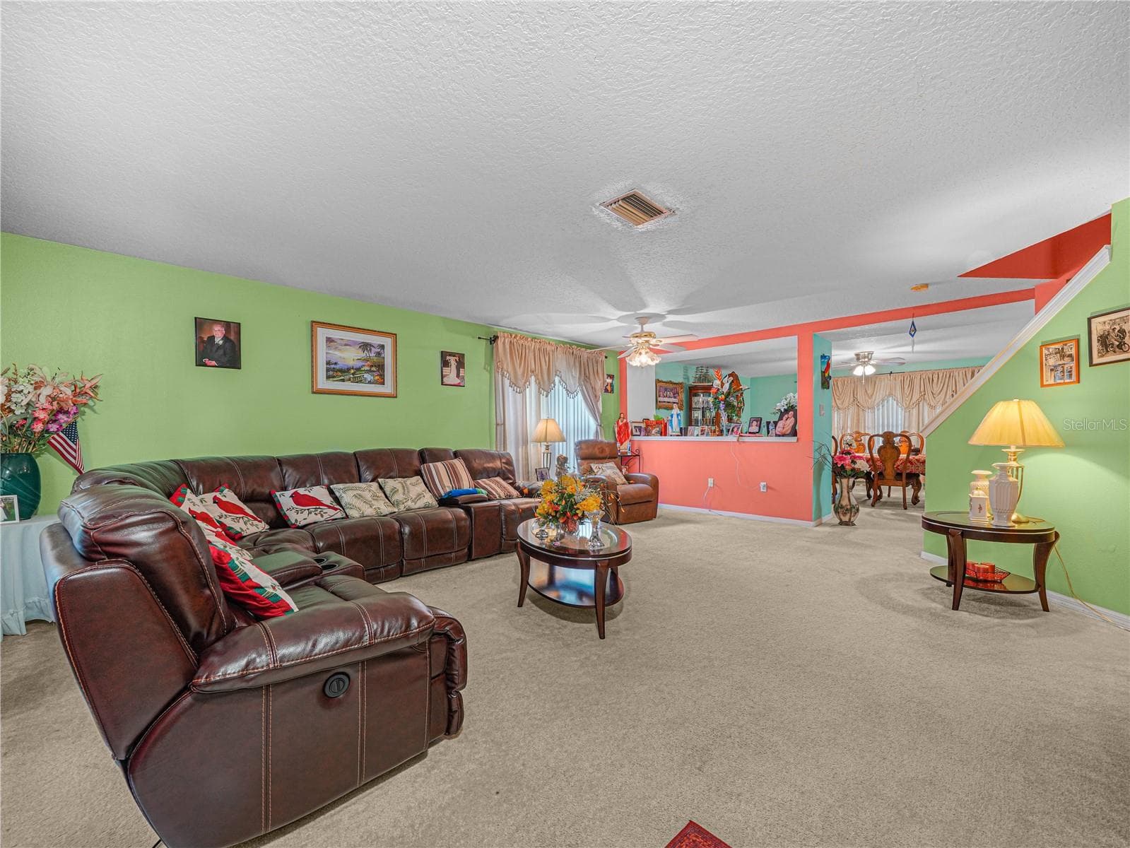 Single Family Residence at 7448 HUNTERS GREENE CIR, LAKELAND, photo 2 of 29