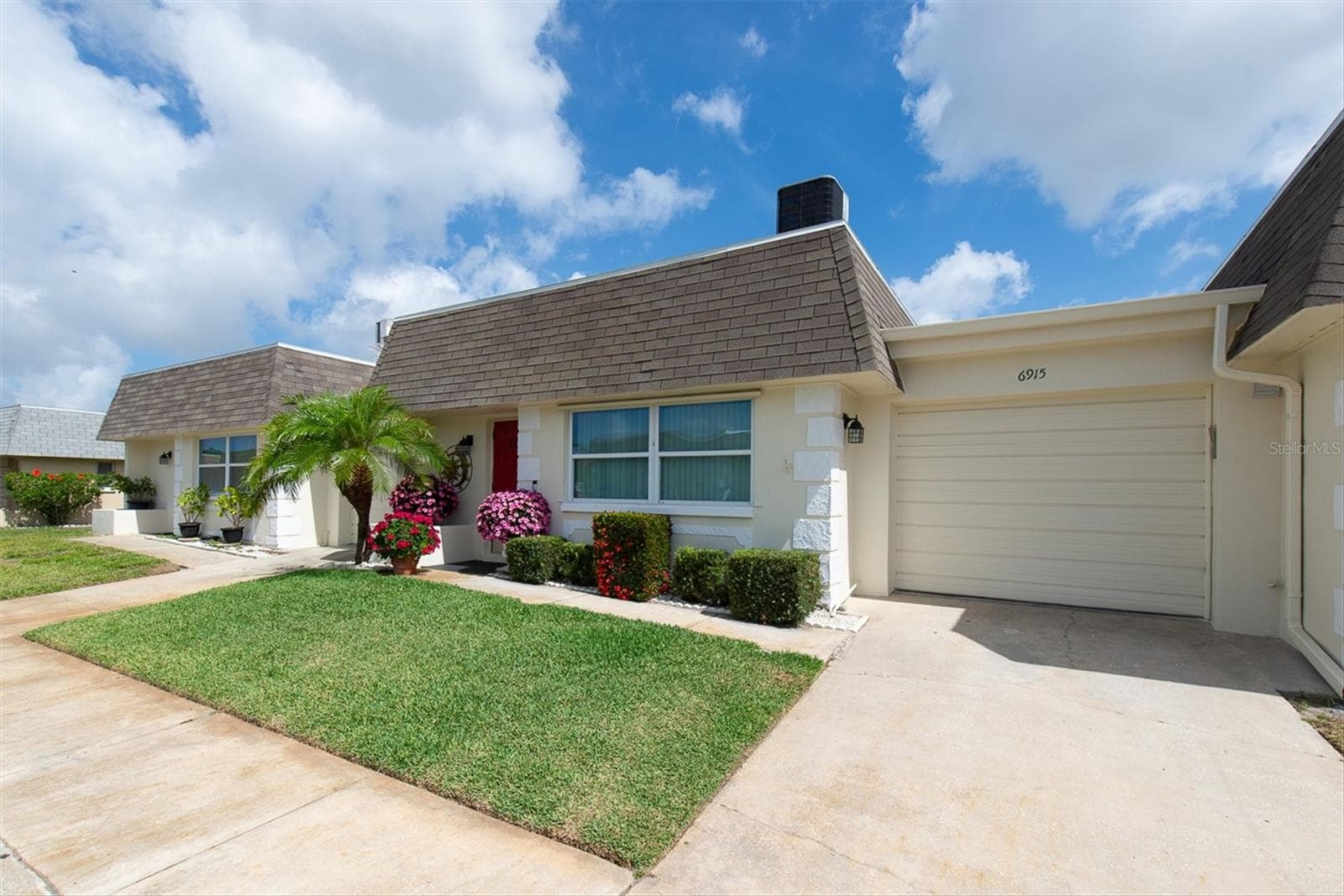 6915 VERSAILLES N