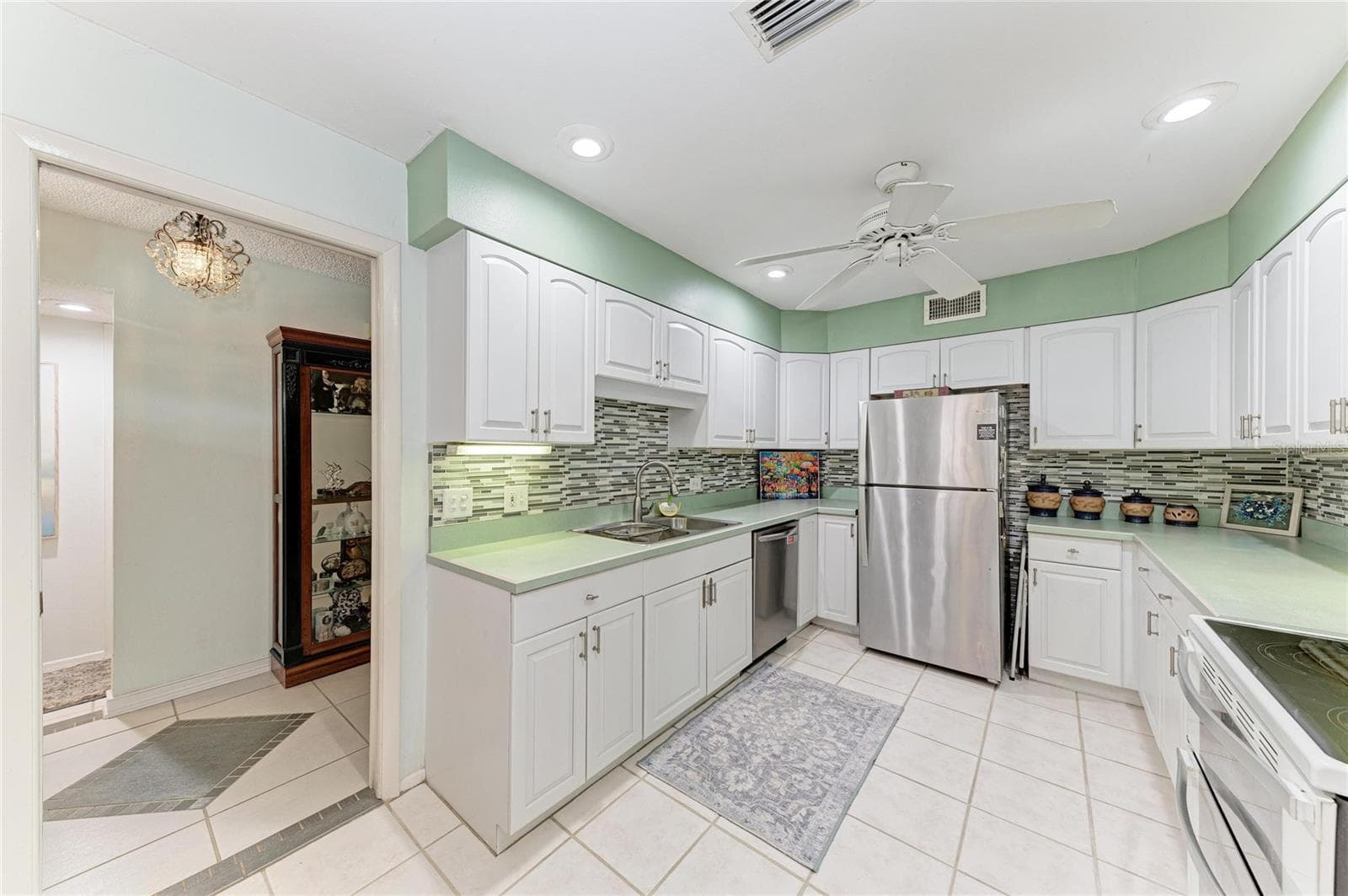 Kitchen - 5209 34TH STREET CT W #261, BRADENTON