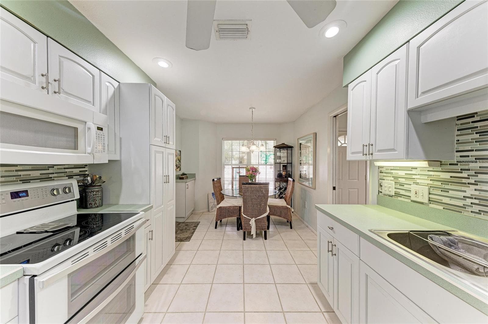 Kitchen - 5209 34TH STREET CT W #261, BRADENTON