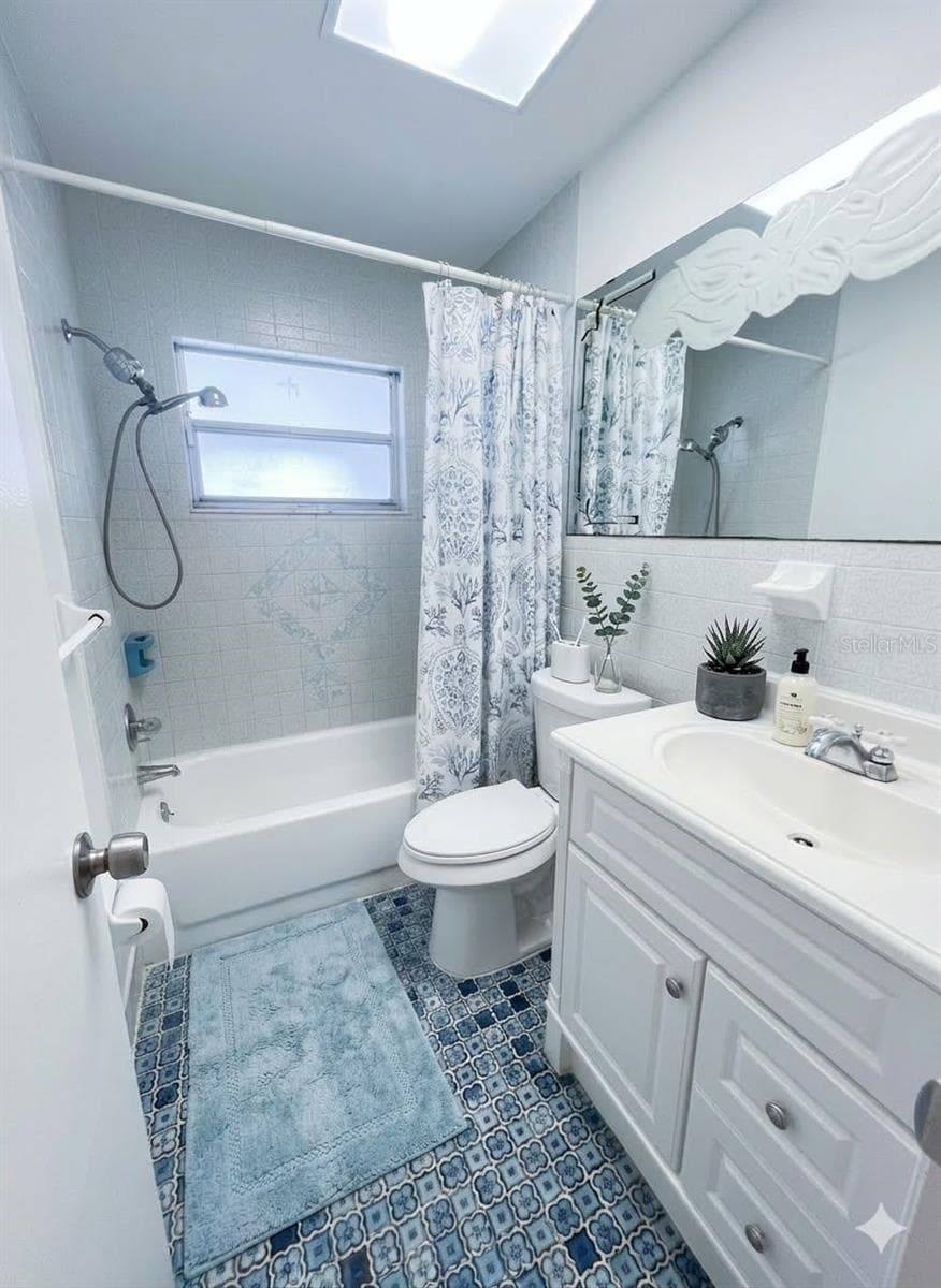 Single Family Residence at 7438 LAKE FOREST CIR, PORT RICHEY, photo 10 of 14