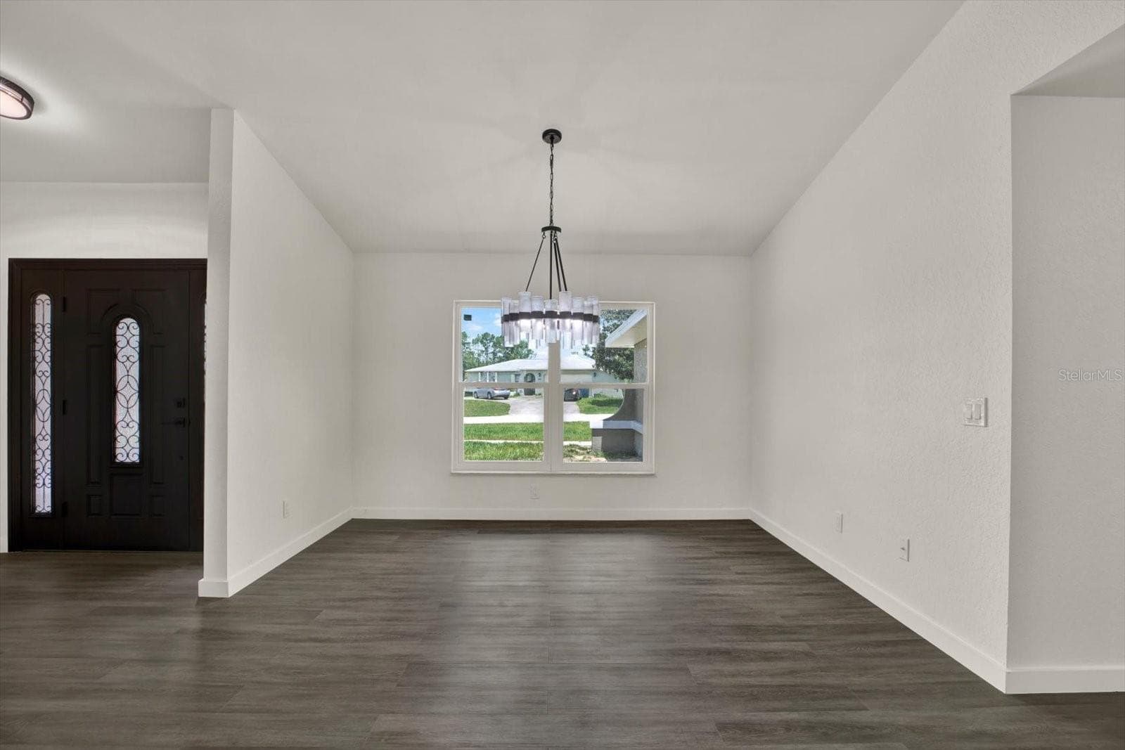 Single Family Residence at 12186 LAMONT DR, SPRING HILL, photo 9 of 23
