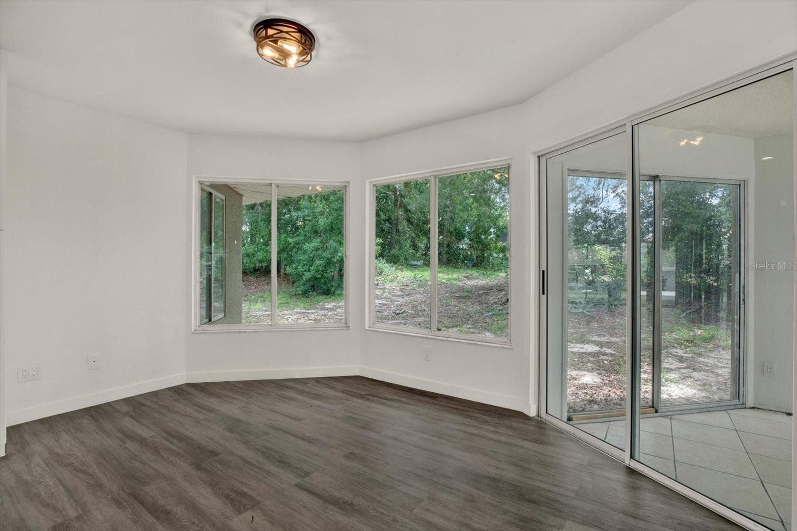 Eat-in kitchen area - 12186 LAMONT DR, SPRING HILL