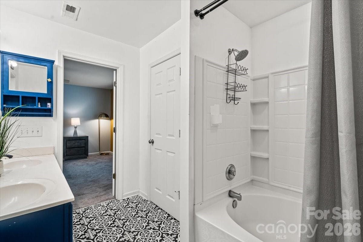 Single Family Residence at 9025 Davis Crossing Court, Charlotte, photo 13 of 24