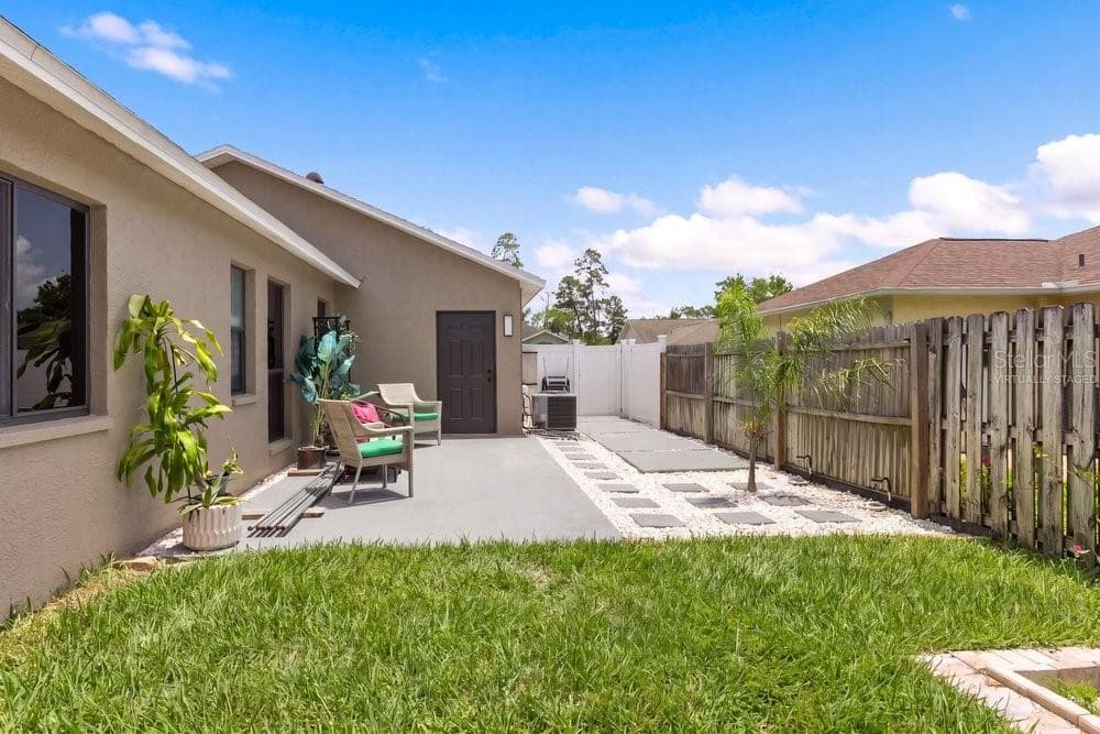 Grass Virtually Staged - 10551 MAGRATH LN, NEW PORT RICHEY