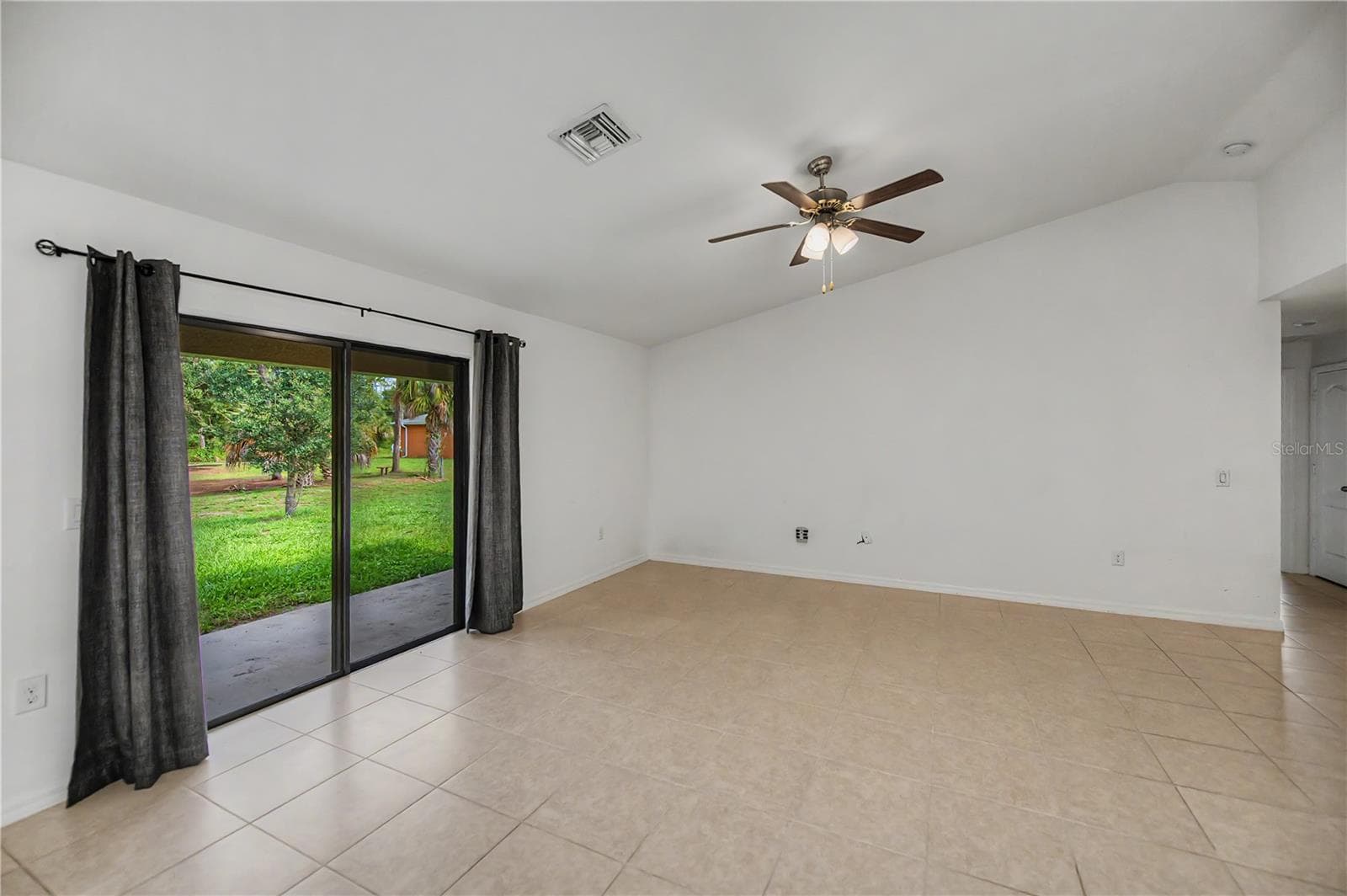 Bright Living Room with Direct Access to Patio - 2555 ATWATER DR, NORTH PORT