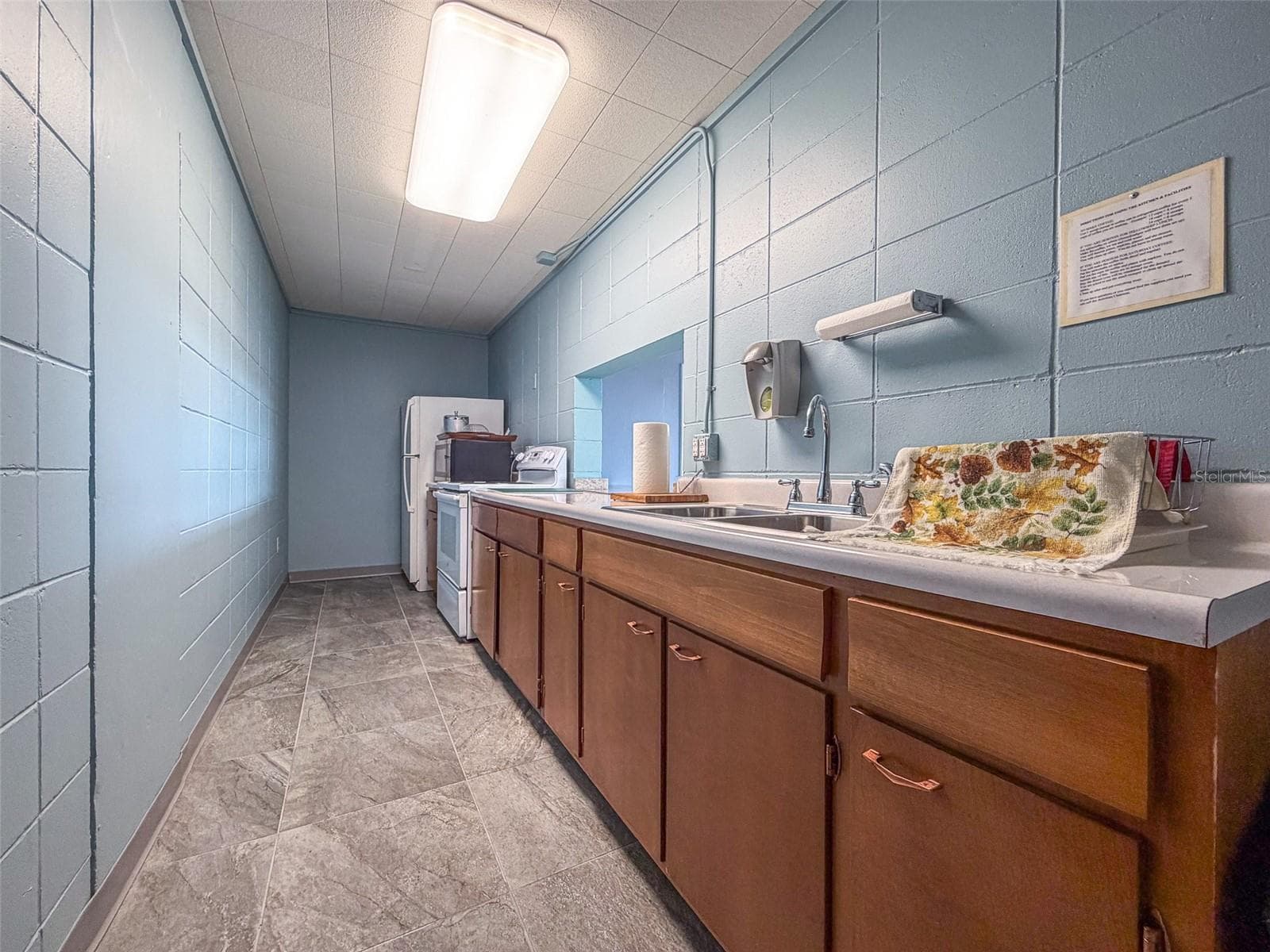 Condominium at 700 MIRROR TER NW #511, WINTER HAVEN, photo 32 of 51