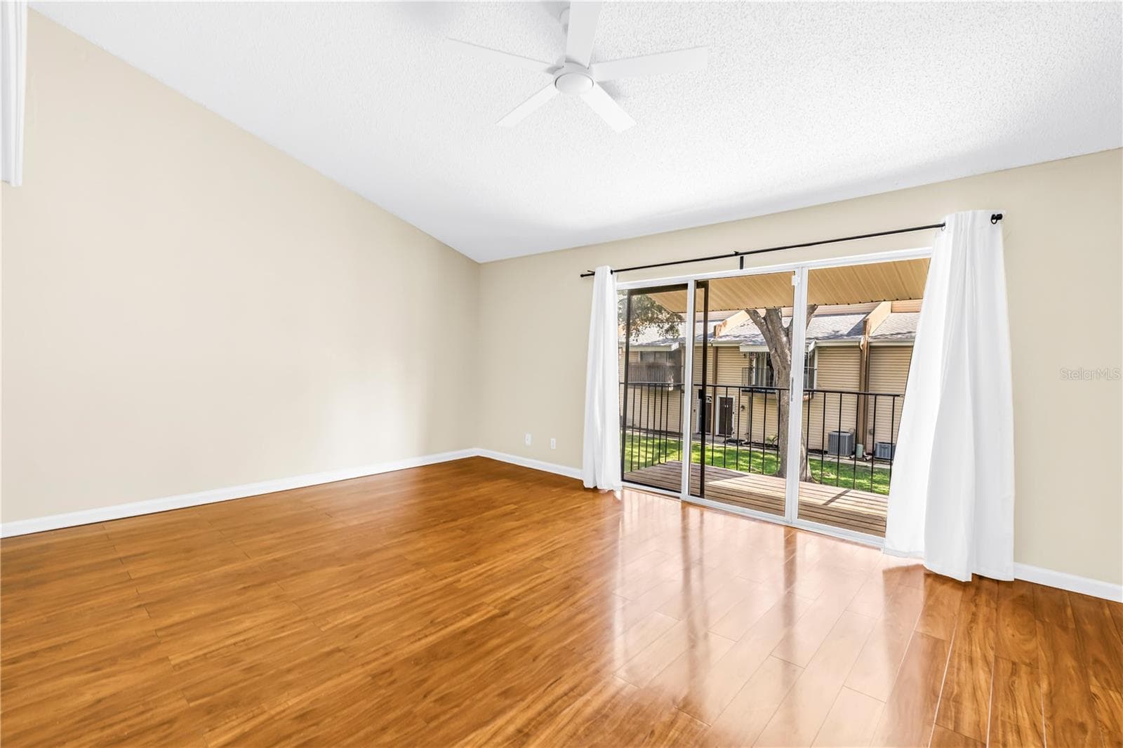 Condominium at 5403 SWEETWATER TERRACE CIR #5403, TAMPA, photo 19 of 38