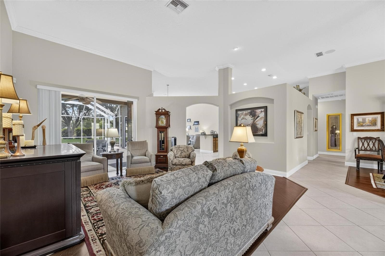 Living Area - 7508 DUNBRIDGE DR, ODESSA