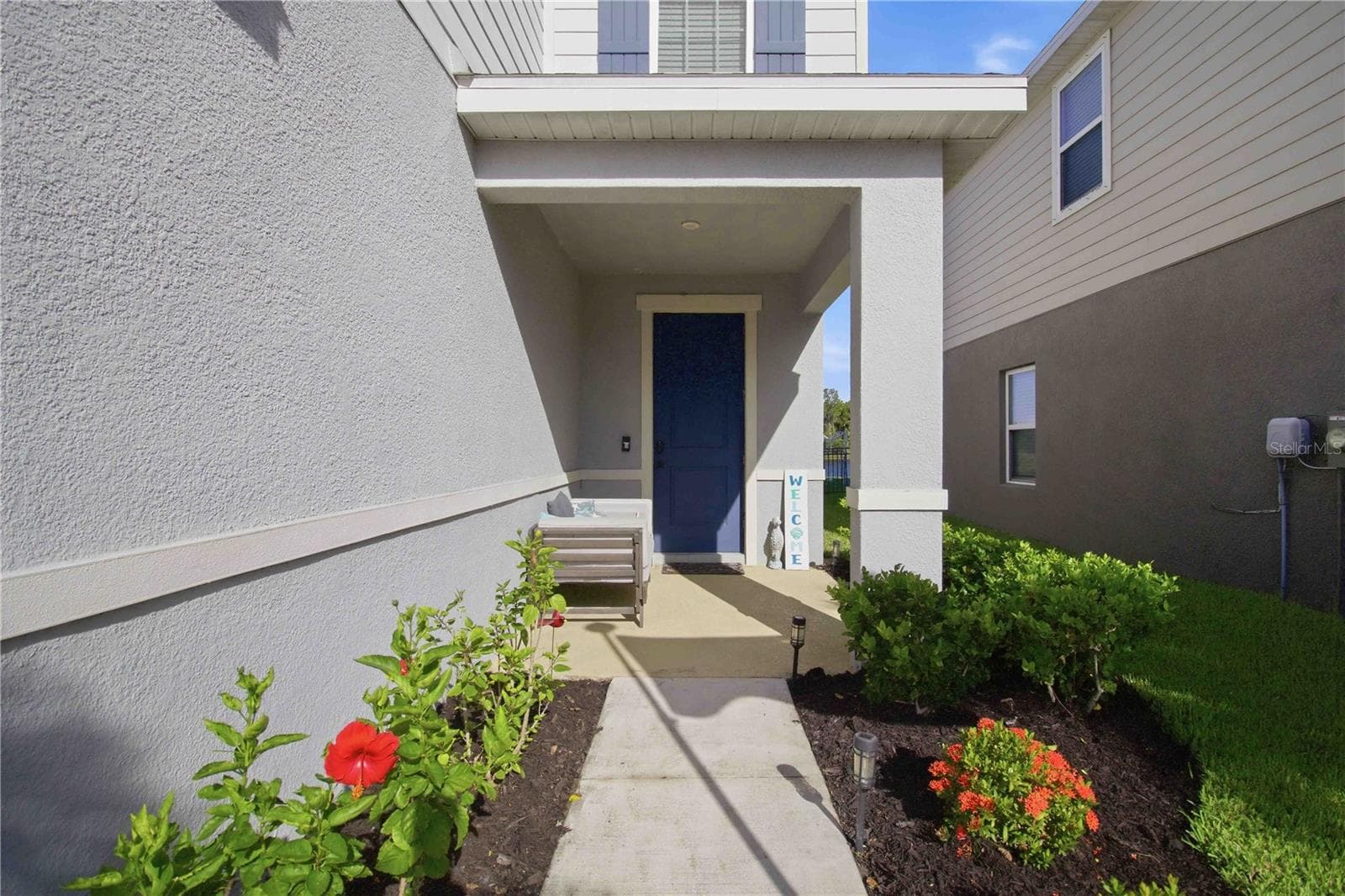 Covered Front Entry - 8715 SUNSHOWER PL, PARRISH