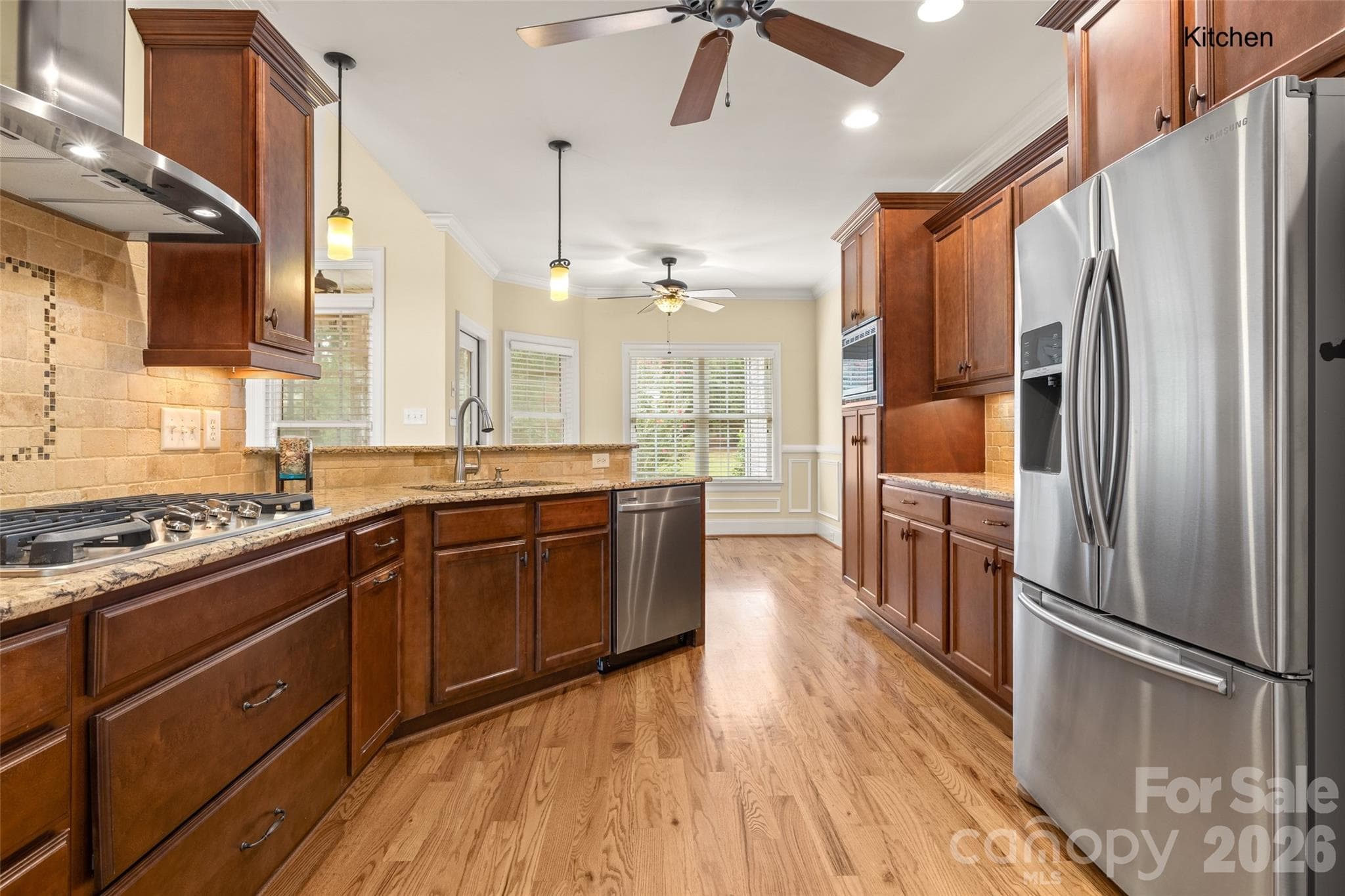 Single Family Residence at 1012 Catawba Shores Drive, Rock Hill, photo 3 of 43