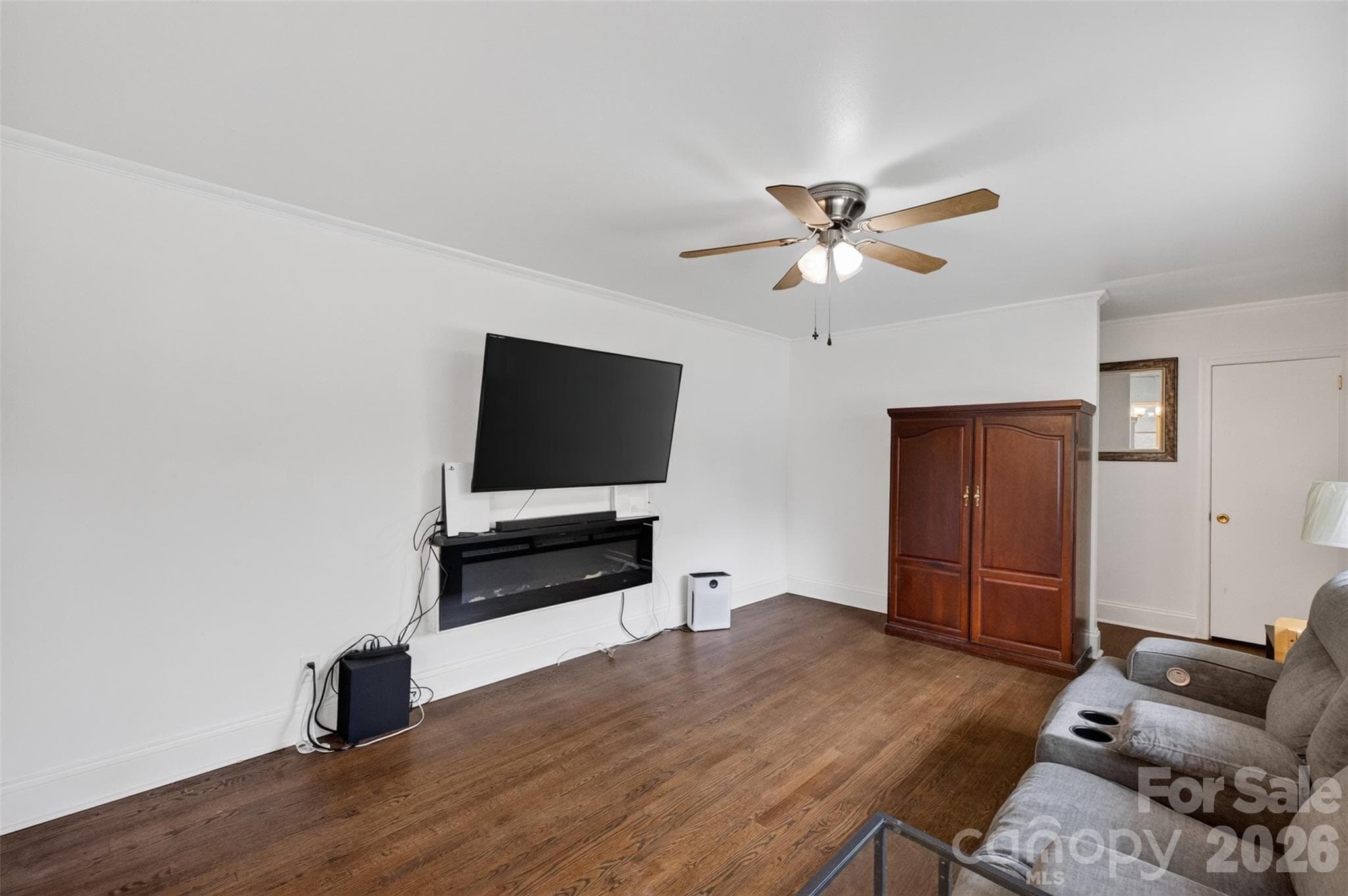 Single Family Residence at 1103 Holmes Avenue, Salisbury, photo 12 of 32