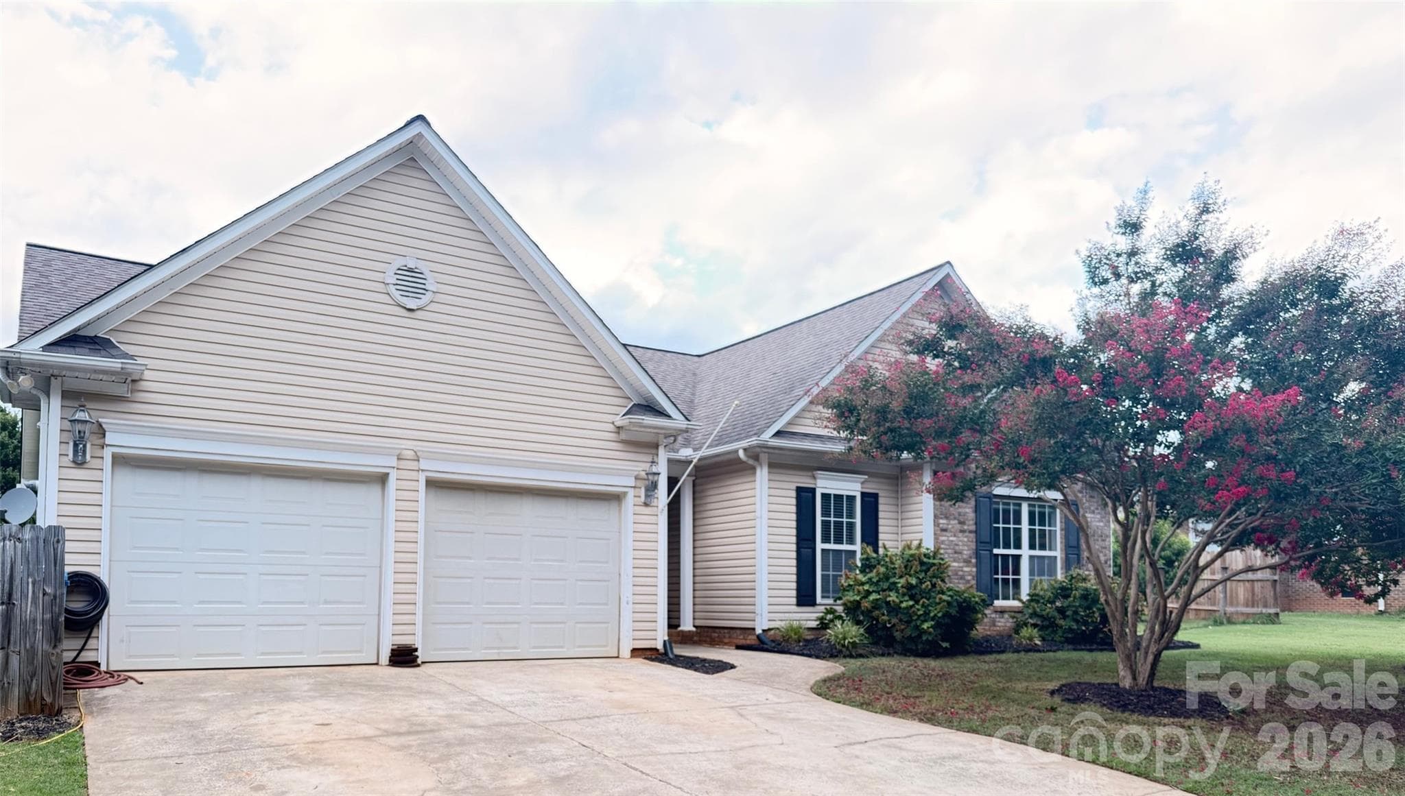 Single Family Residence at Mooresville, photo 2 of 31