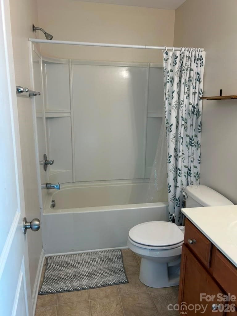 Single Family Residence at 413 Peachtree Road, Charlotte, photo 14 of 15