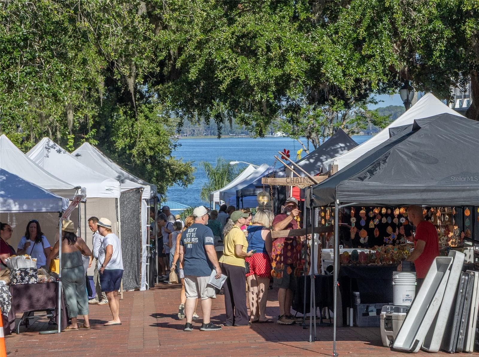 Sunday Farmers Marketdowntown Mount Dora looking down 4th towards Lake Dora - 8027 SAINT ANDREWS WAY, MOUNT DORA
