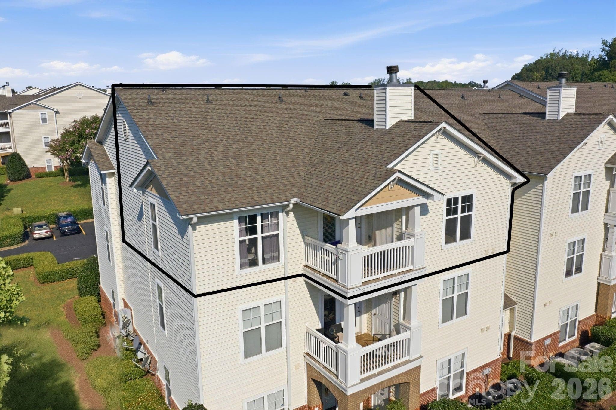 Top Floor Corner Unit - 17257 Doe Valley Court, Cornelius
