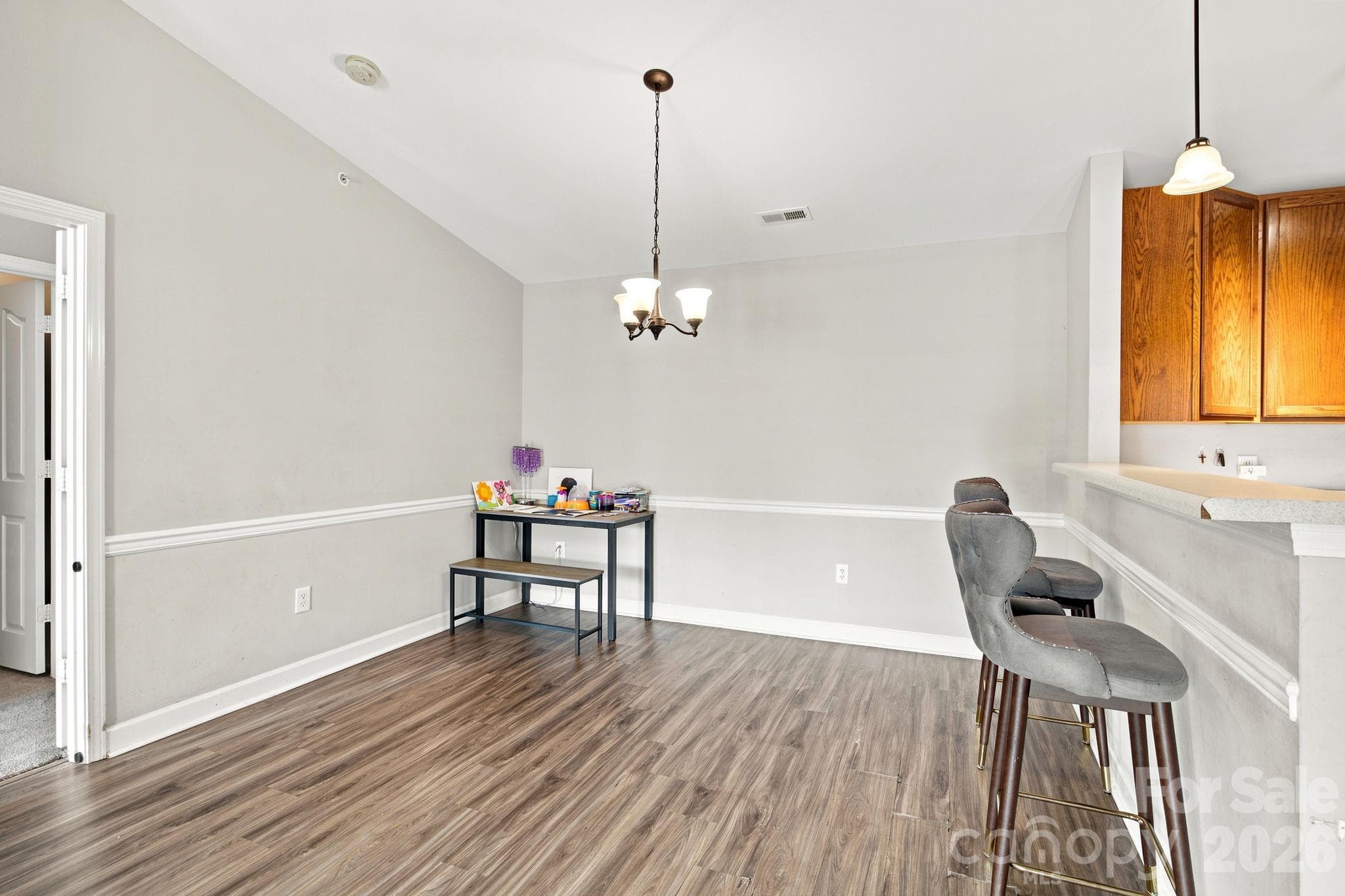 Dining Area w/ Breakfast Bar - 17257 Doe Valley Court, Cornelius
