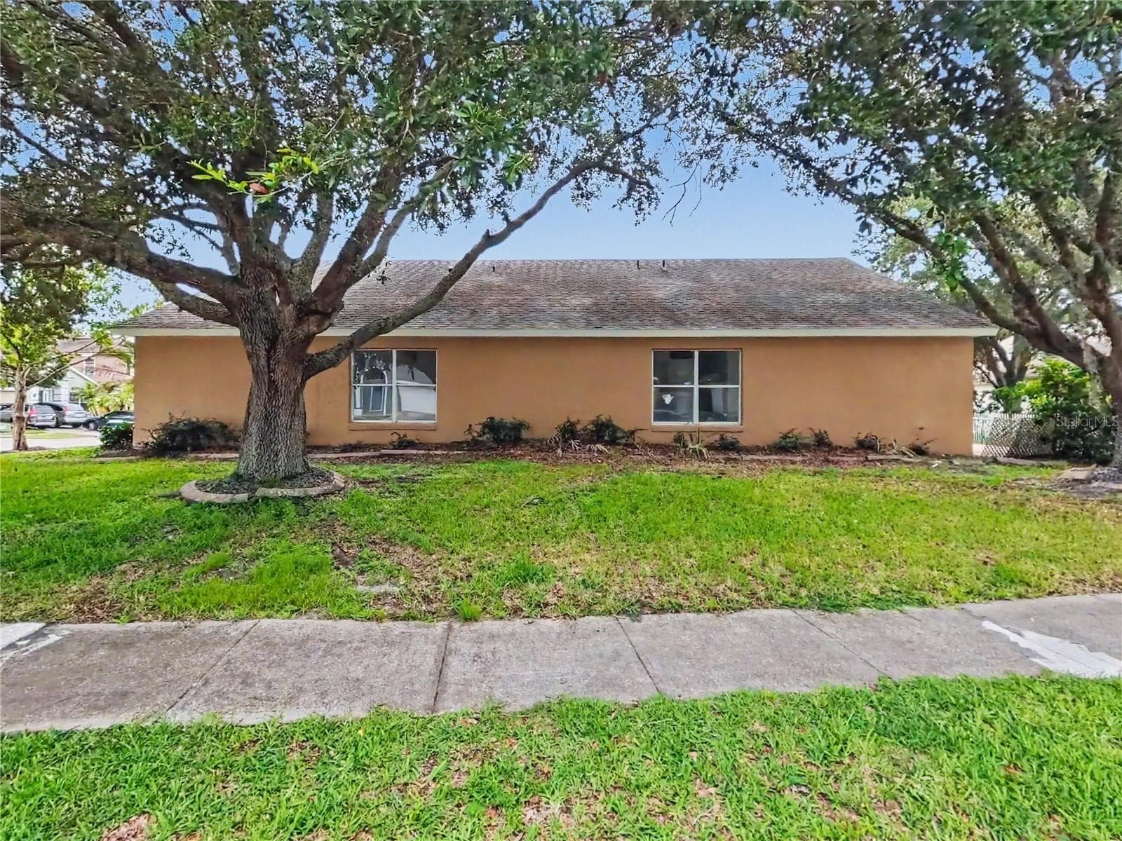 Single Family Residence at 544 CYPRESS TREE CT, ORLANDO, photo 5 of 32