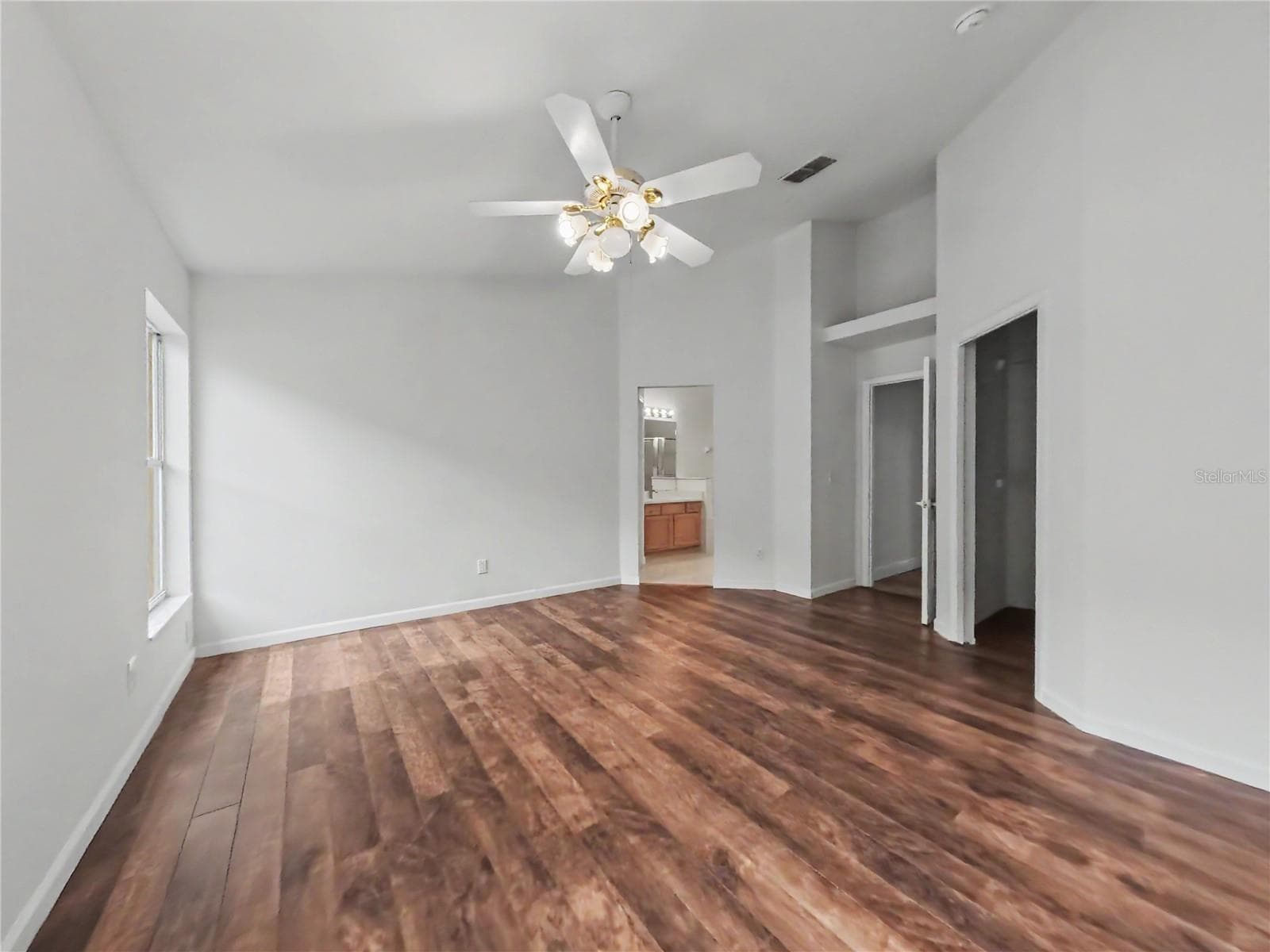 Single Family Residence at 544 CYPRESS TREE CT, ORLANDO, photo 17 of 32
