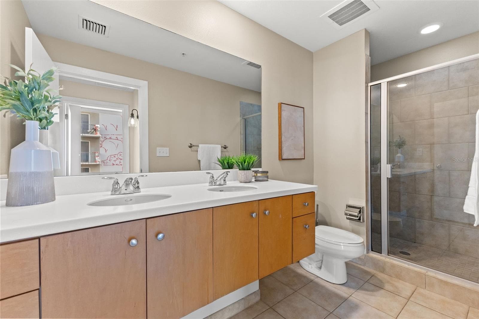 Condominium at 1120 E KENNEDY BLVD #1229, TAMPA, photo 25 of 52