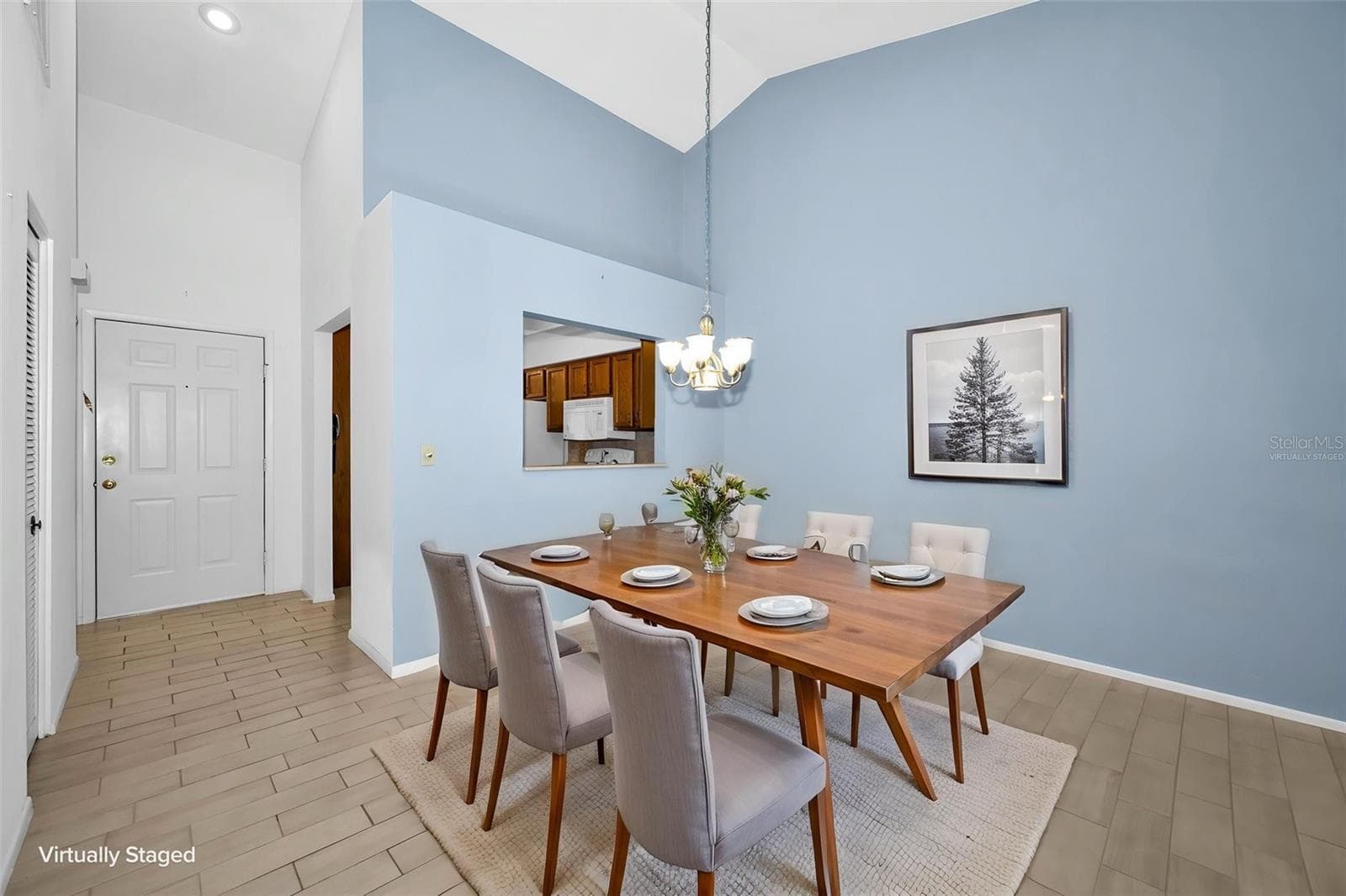 Virtually staged - 3477 HILLMOOR DR, PALM HARBOR