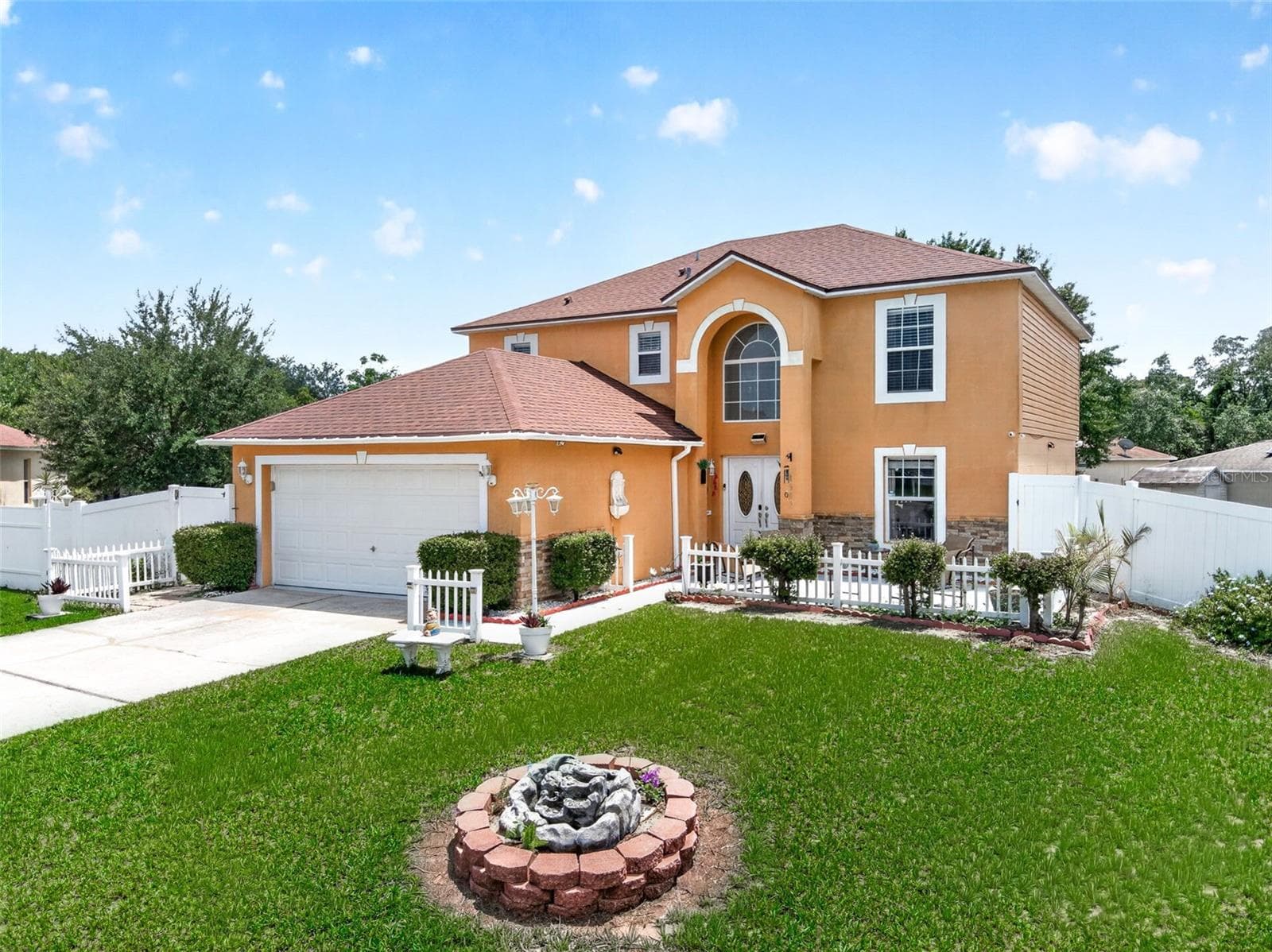 Single Family Residence at 1502 FORT MEADE PL, POINCIANA, photo 2 of 34