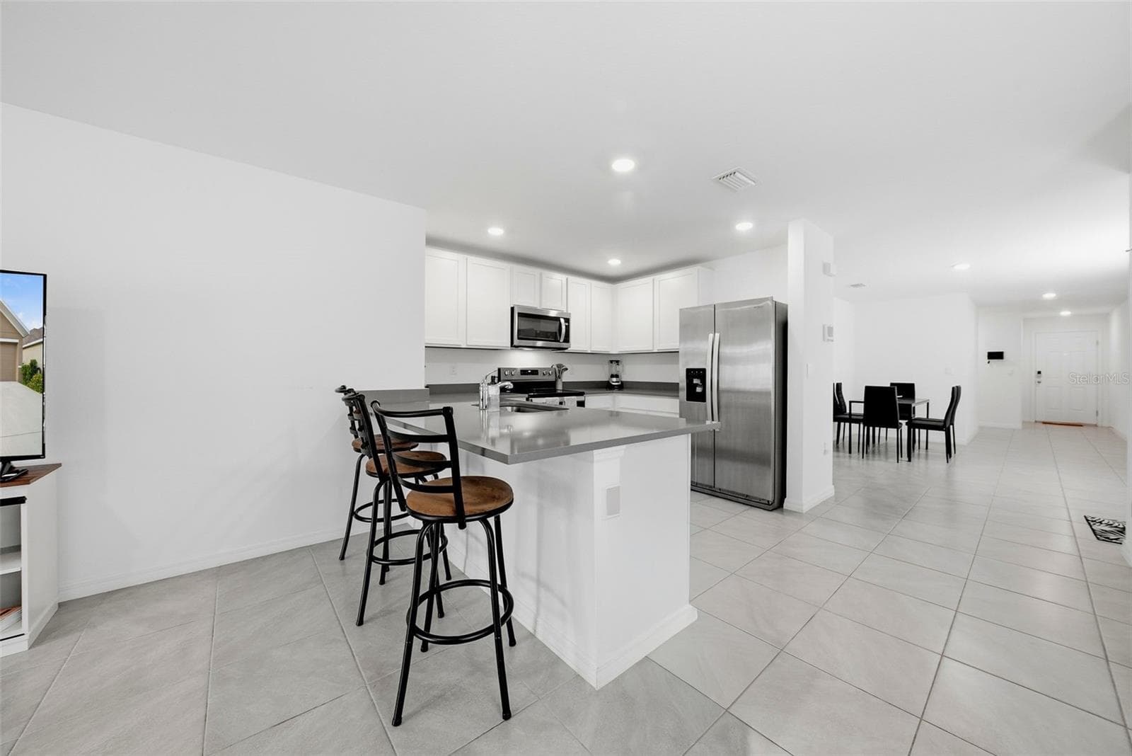 Single Family Residence at 37396 SHARKS EYE LN, ZEPHYRHILLS, photo 7 of 32
