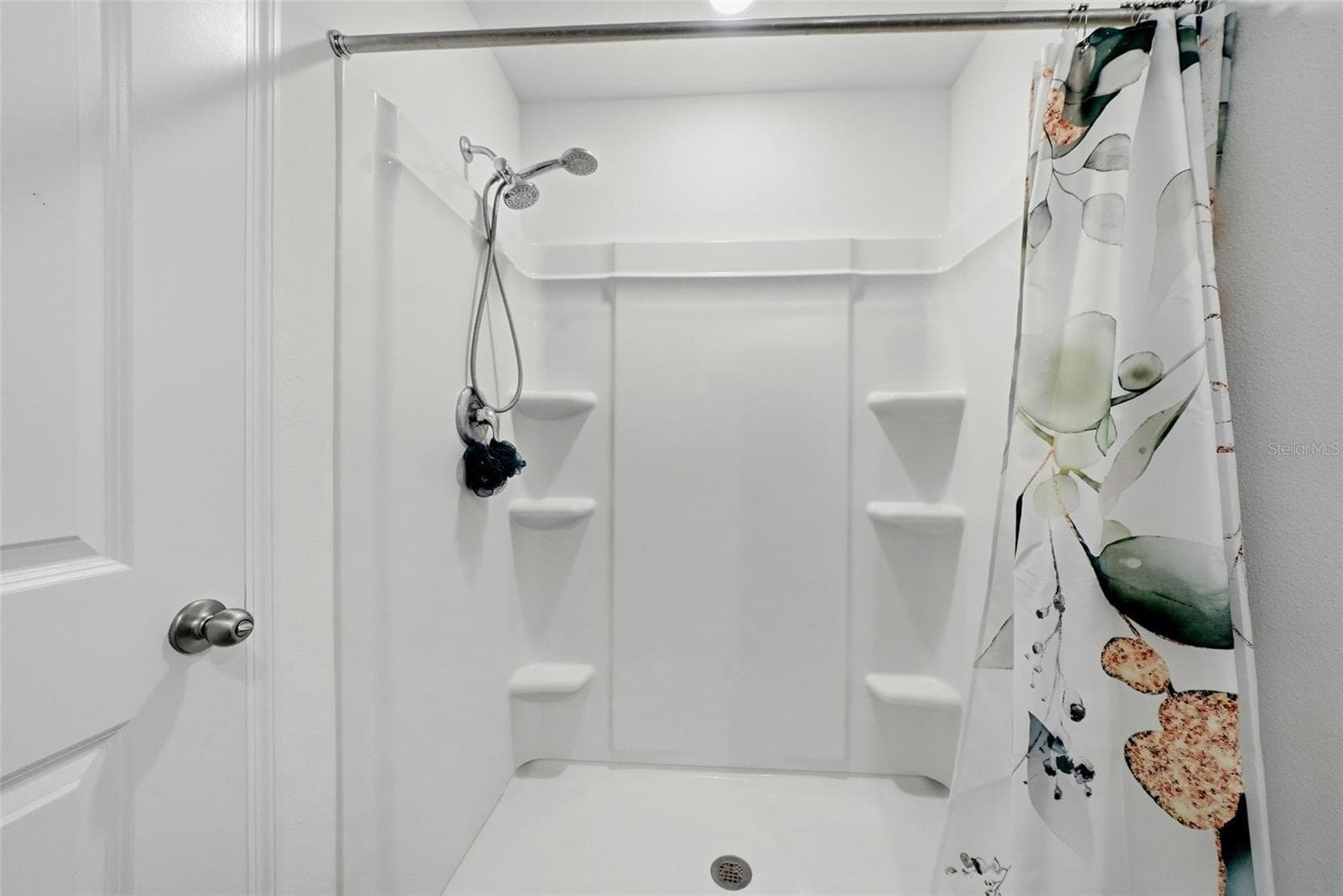 Single Family Residence at 37396 SHARKS EYE LN, ZEPHYRHILLS, photo 18 of 32