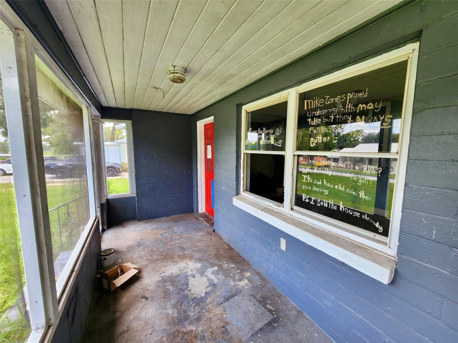 Single Family Residence at 2306 BUTLER ST, LEESBURG, photo 6 of 17