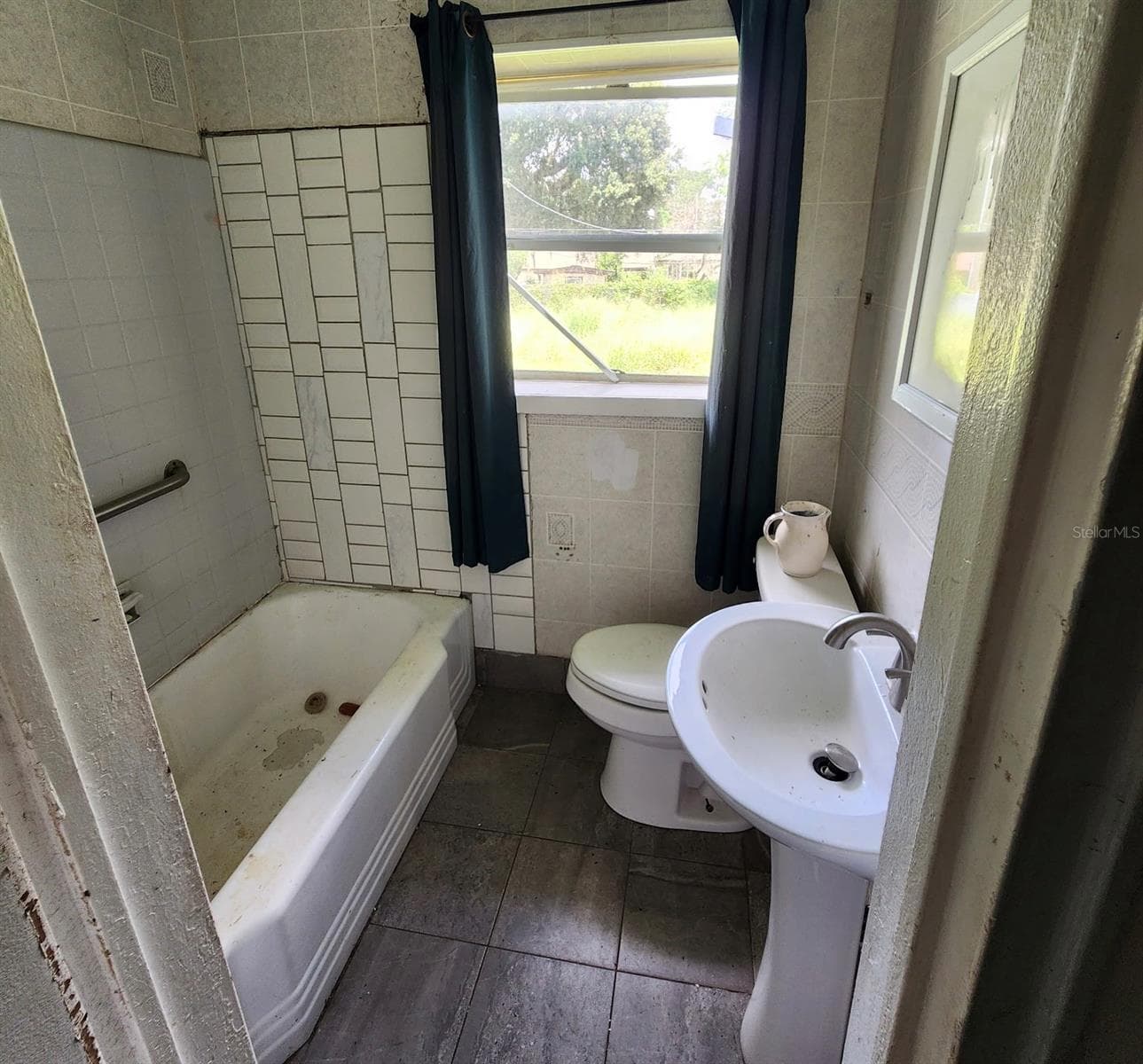 Single Family Residence at 2306 BUTLER ST, LEESBURG, photo 13 of 17