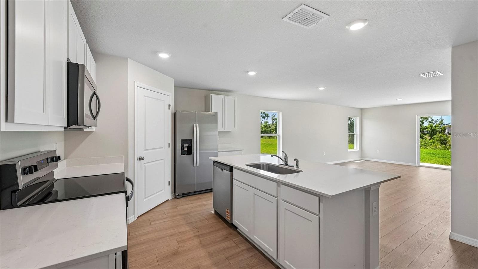 Single Family Residence at 12318 HOPSCOTCH AVE, PARRISH, photo 6 of 43
