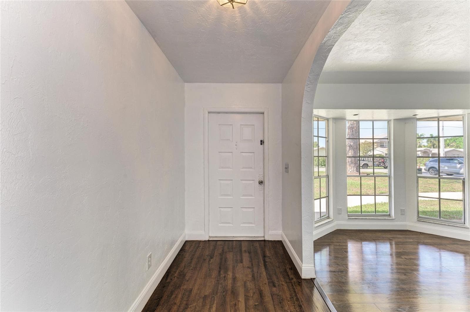 Entry - 4404 18TH AVE W, BRADENTON