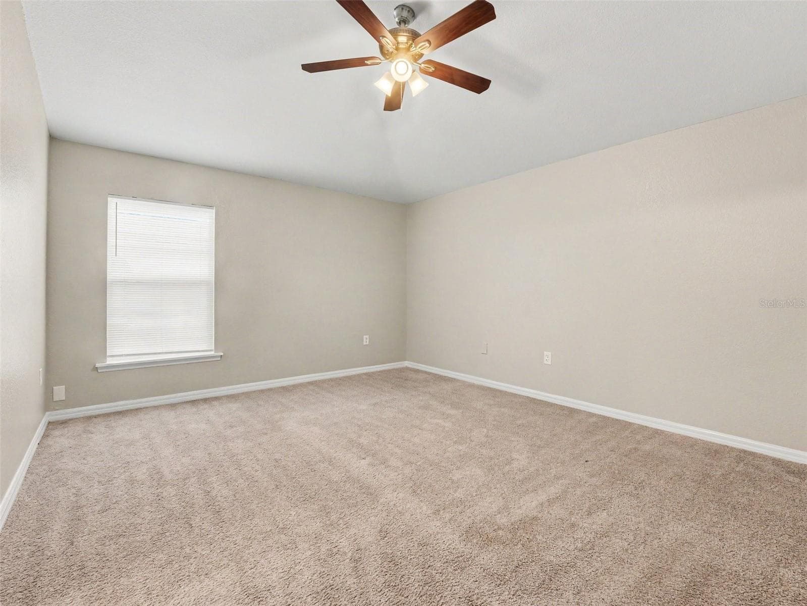 Single Family Residence at 645 LINNET CT, POINCIANA, photo 10 of 14