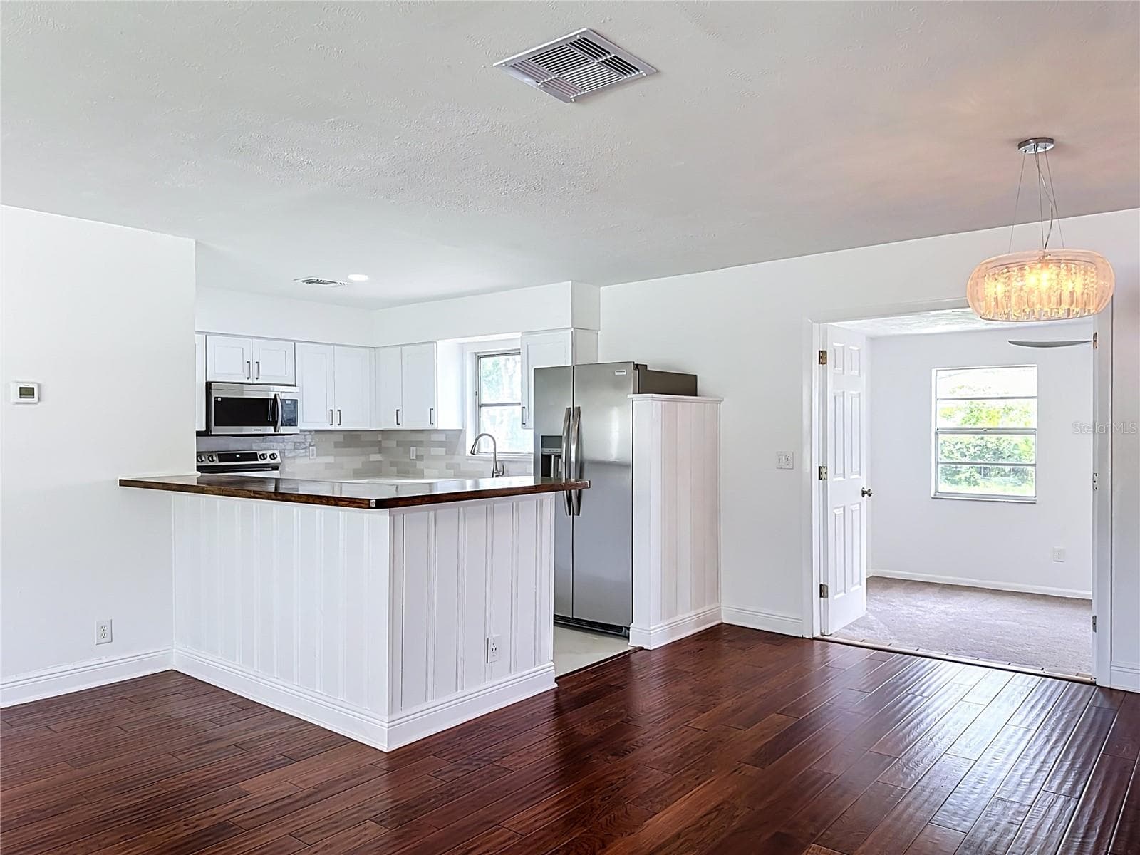 Single Family Residence at 514 W HILDA DR, BRANDON, photo 20 of 51