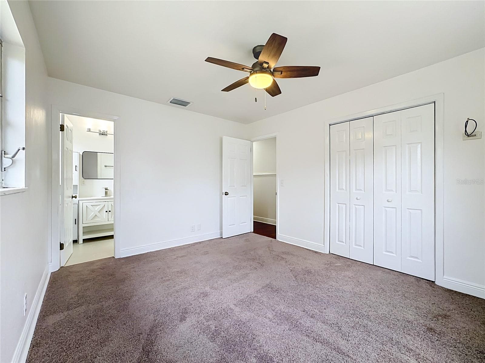 Single Family Residence at 514 W HILDA DR, BRANDON, photo 37 of 51