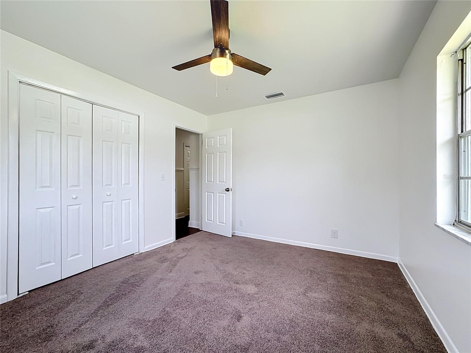 Single Family Residence at 514 W HILDA DR, BRANDON, photo 42 of 51