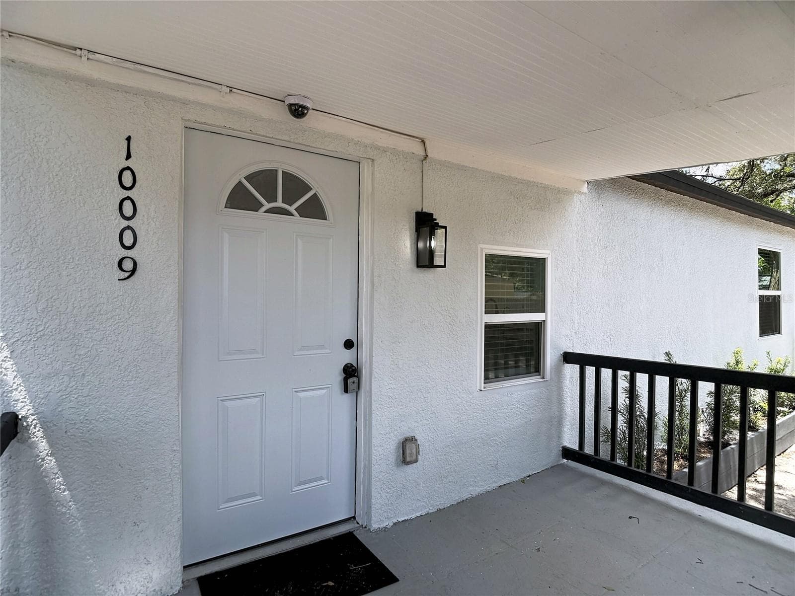 Single Family Residence at 10009 N FLORENCE AVE, TAMPA, photo 5 of 49