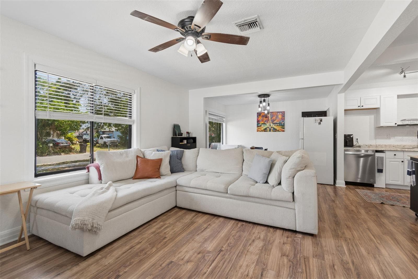 Filled with natural light - 4924 45TH AVE N, ST PETERSBURG