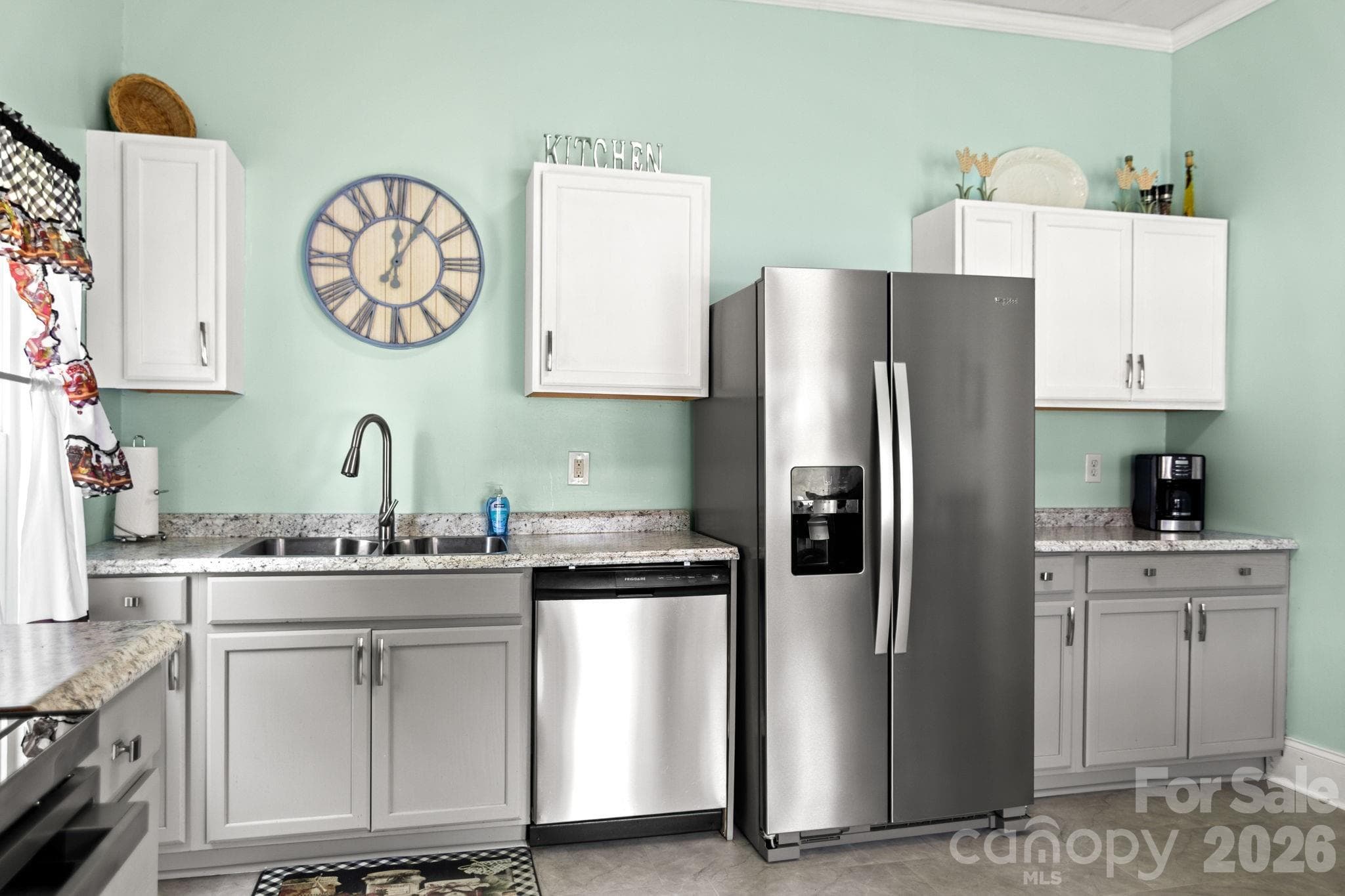 New stainless appliances - 108 Richland Street, Clover