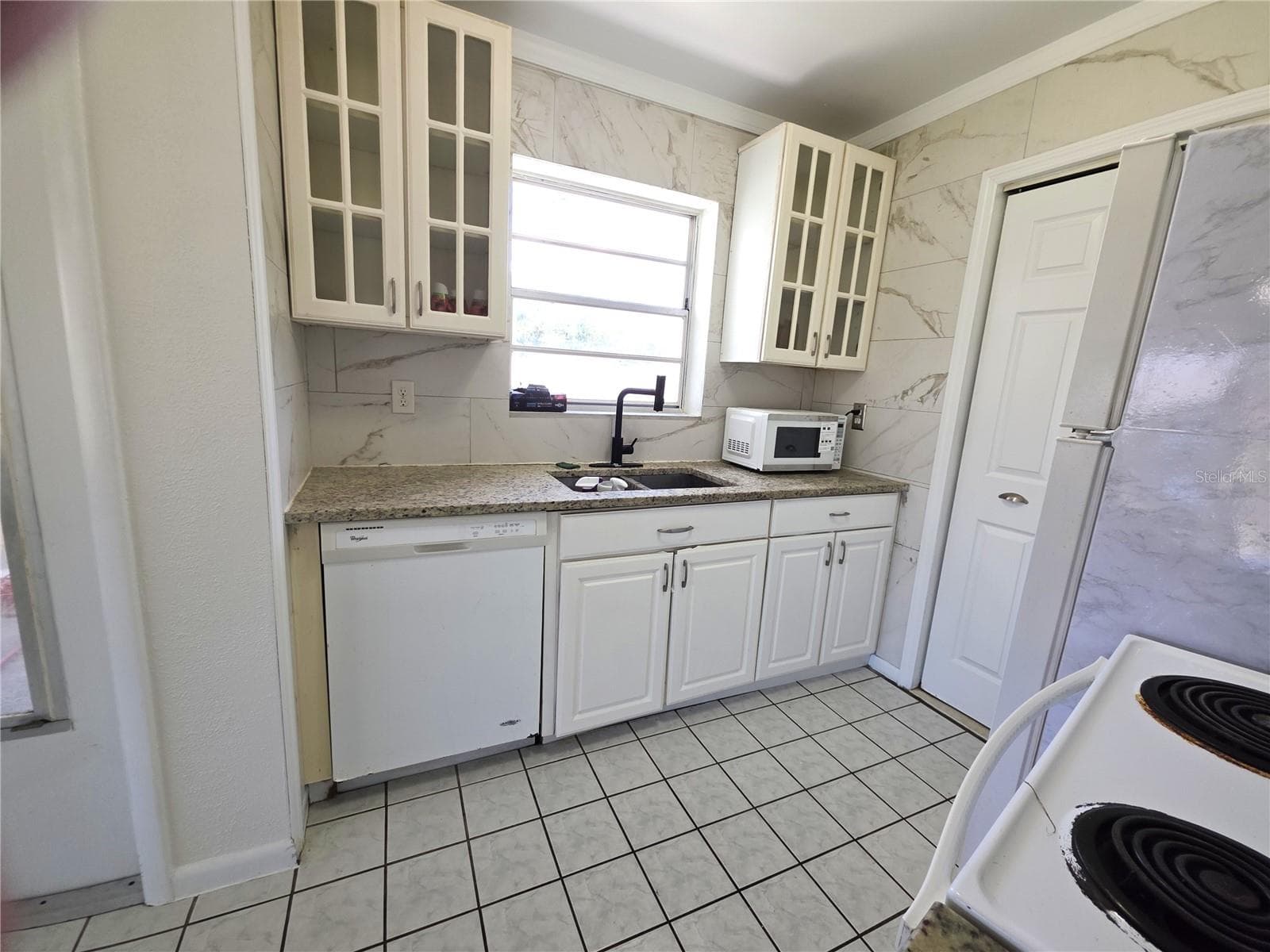 Kitchen - 802 CRAWFORD ST, DELTONA