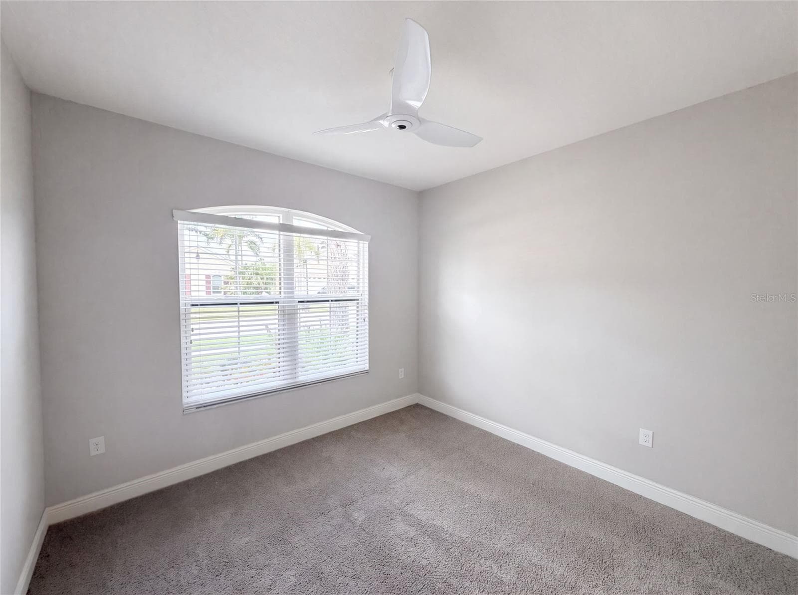 Single Family Residence at 2575 GRAND LAKESIDE DR, PALM HARBOR, photo 15 of 43