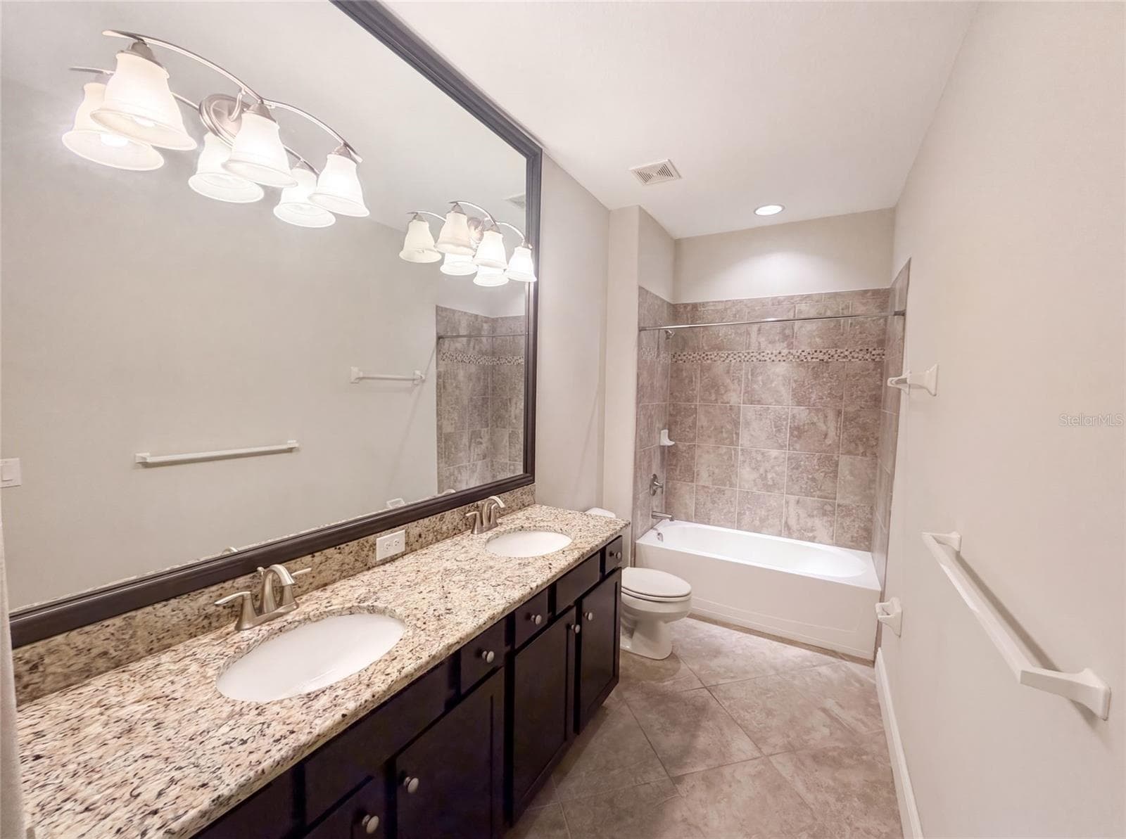 Single Family Residence at 2575 GRAND LAKESIDE DR, PALM HARBOR, photo 24 of 43